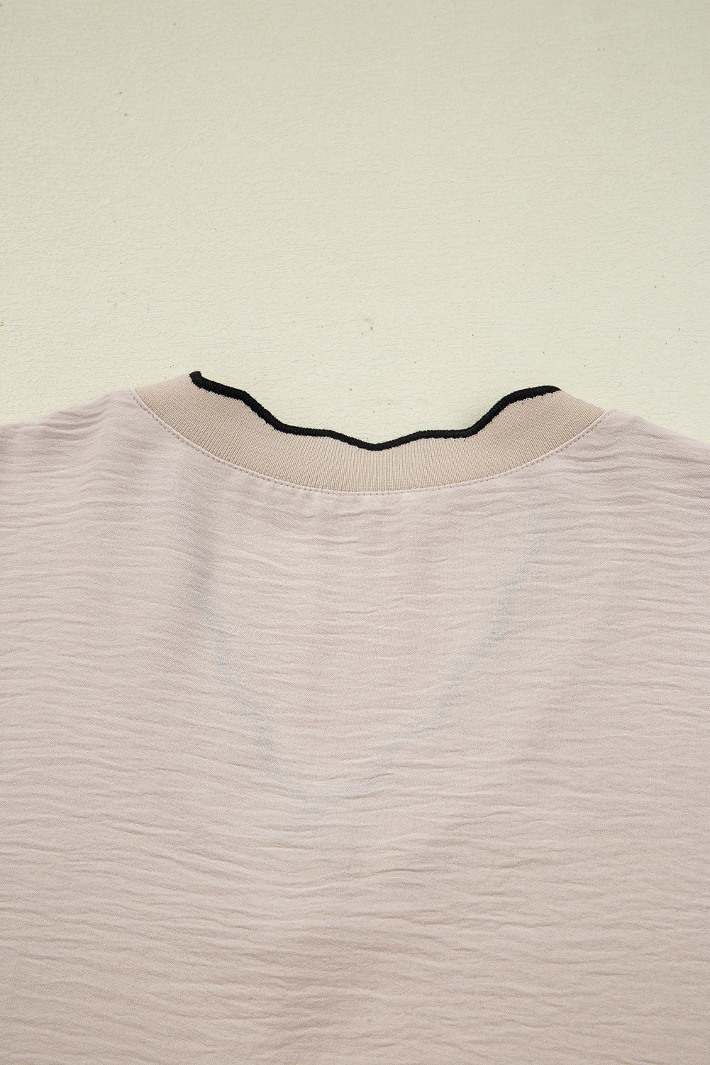 Jet Stream Contrast Scallop Trim V Neck Long Sleeve Blouse
