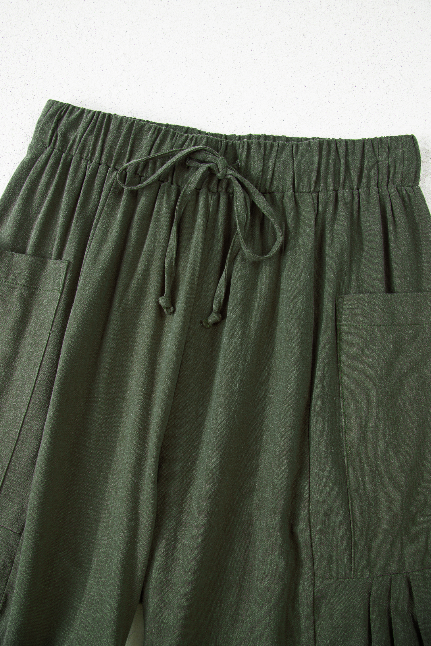 Black Drawstring Elastic Waist Patch Pocket Barrel Leg Casual Pants