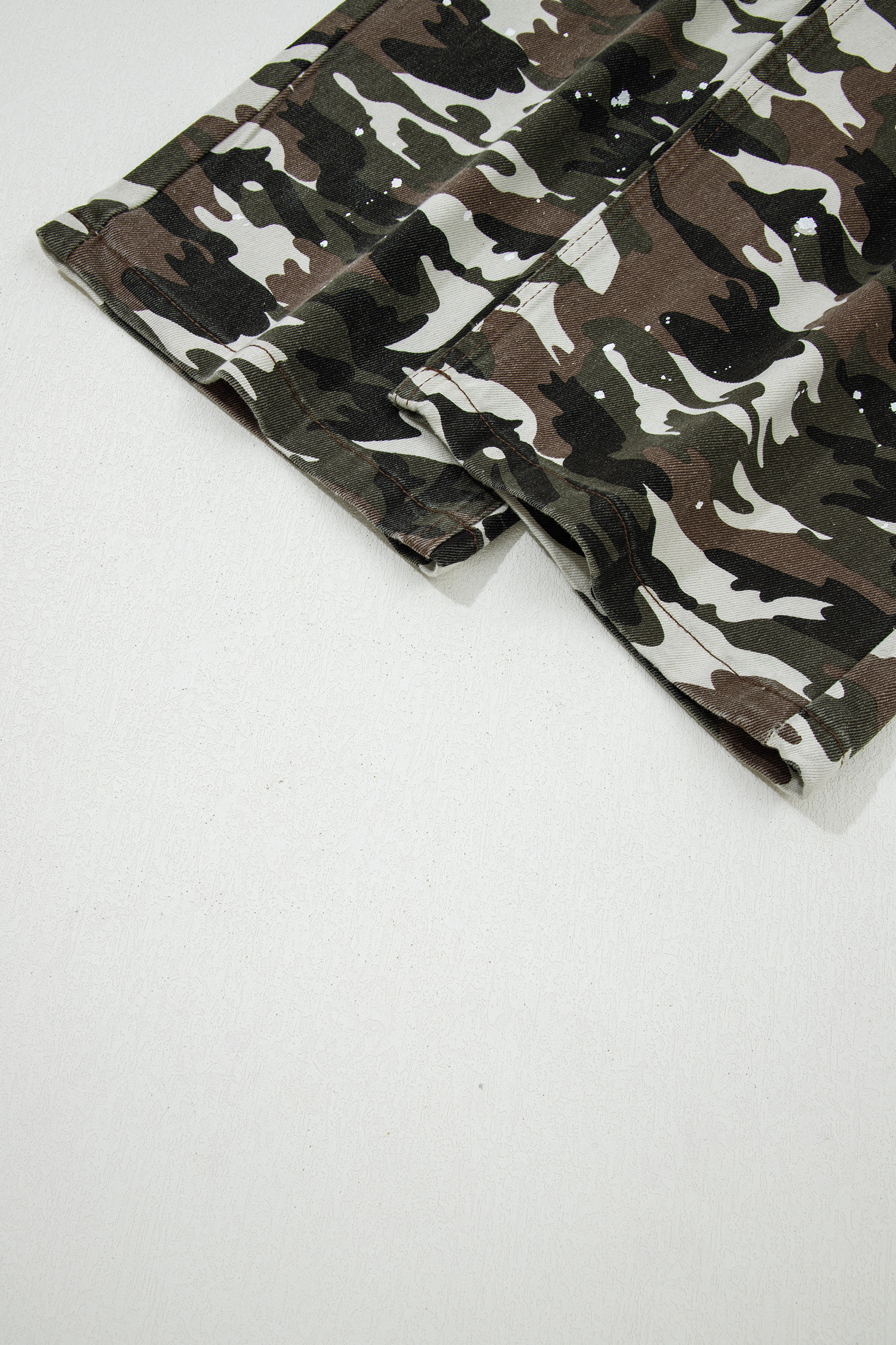 Green Camouflage Print Splashed Distressed Loose Denim Pants