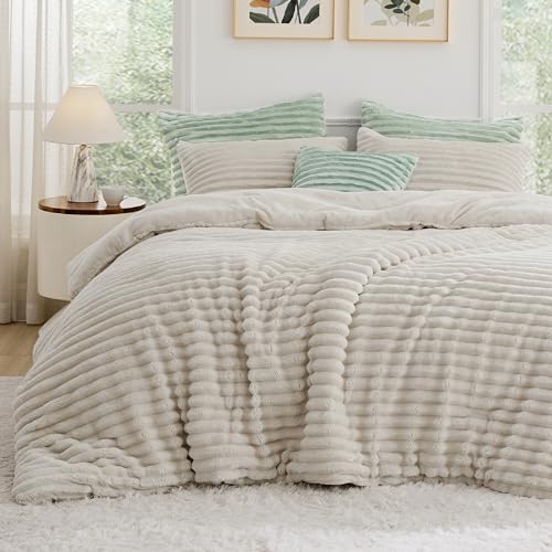 Bedsure Fluffy Comforter Set King - Super Soft Faux Fur Comforter King Size Cream White, Winter Warm Fleece Bedding Set, Plush Fuzzy Bed Set, 3 Pieces, 1 Shaggy Comforter with 2 Pillowcases