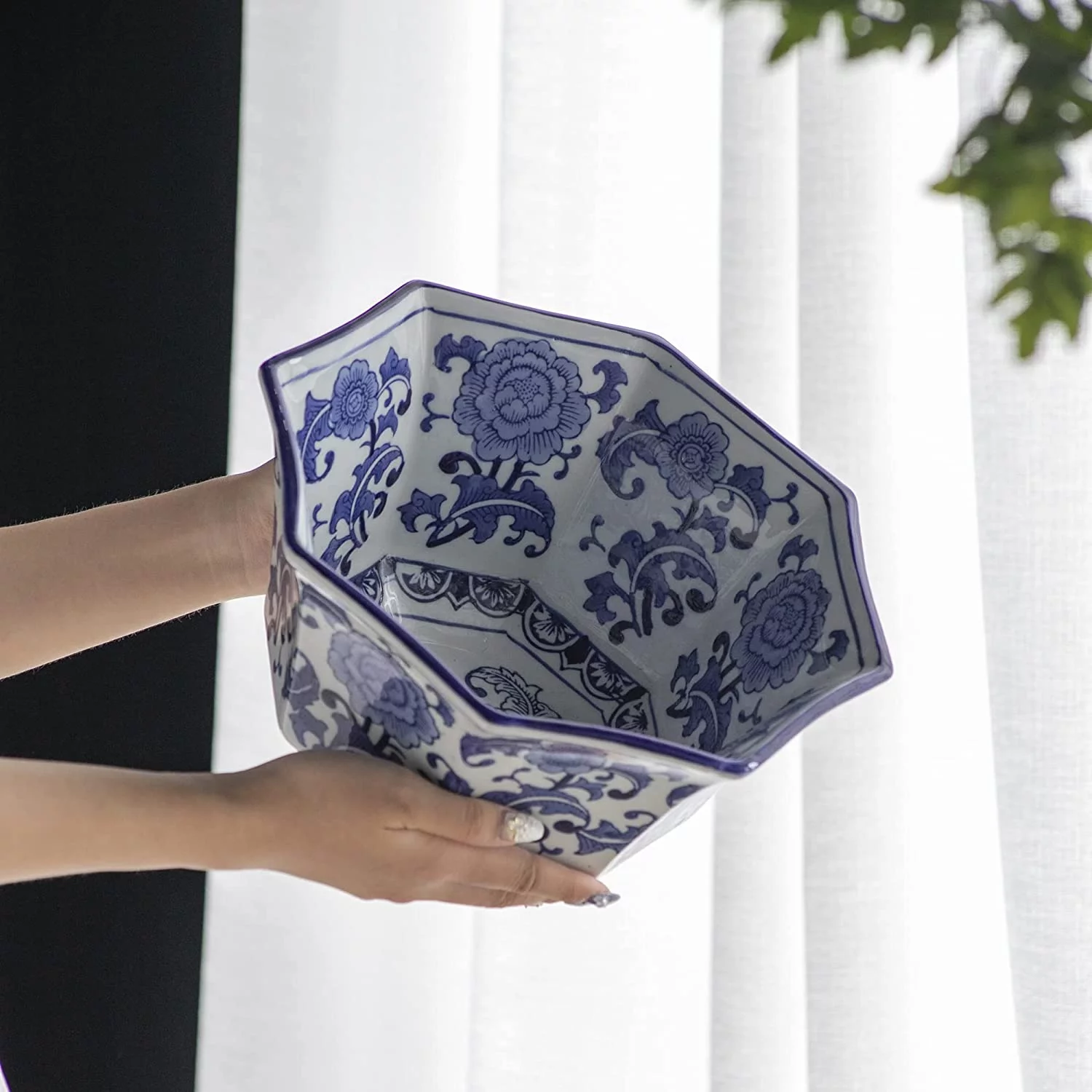 A&B Home Blue and White Porcelain Bowl, Fruit Bowl Salad Bowls Chinoiserie Decorative Bowl, Large Serving Bowls for Noodle Soup Rice Pho, 11