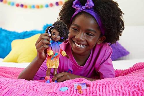 Mattel Karma’s World Singing Doll Set with Accessories & Collectible Record, Sings 2 Songs