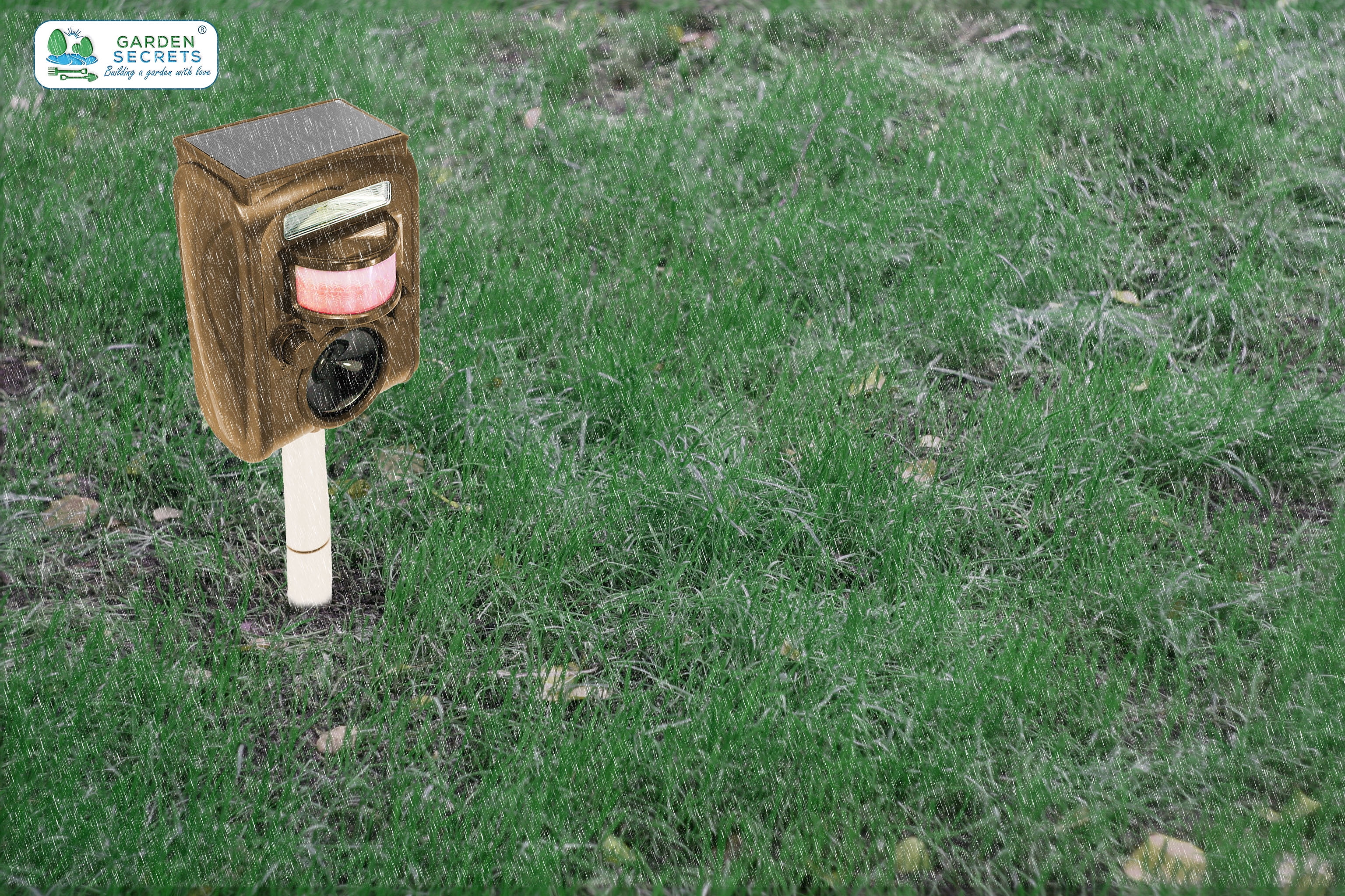 GARDEN SECRETS® (Newest Version) Compact Solar Ultrasonic Animal Repellent, Skunk Raccoon Deer Etc. (1)