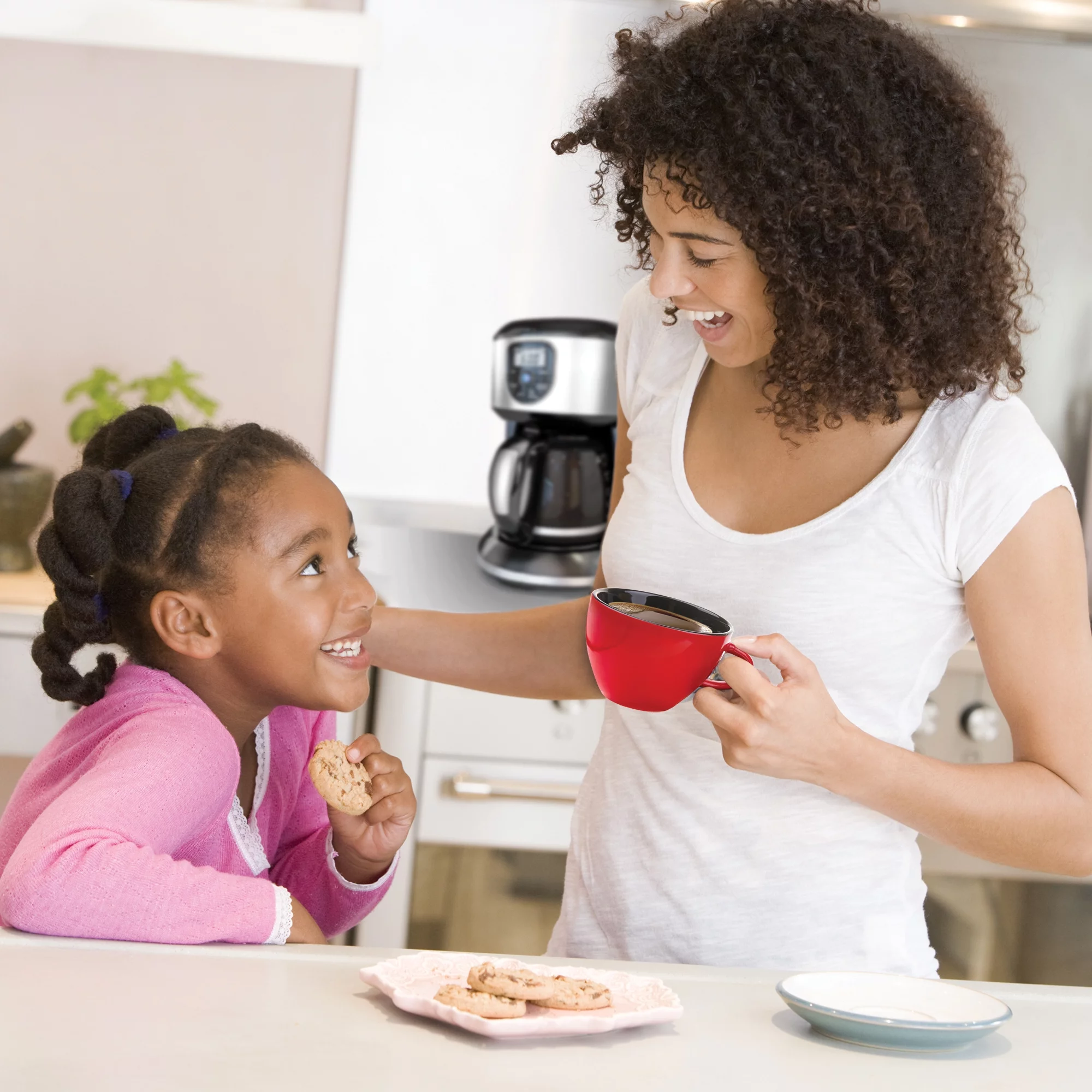 BLACK+DECKER 12-Cup* Programmable Coffeemaker, Black/Stainless Steel, CM4000S