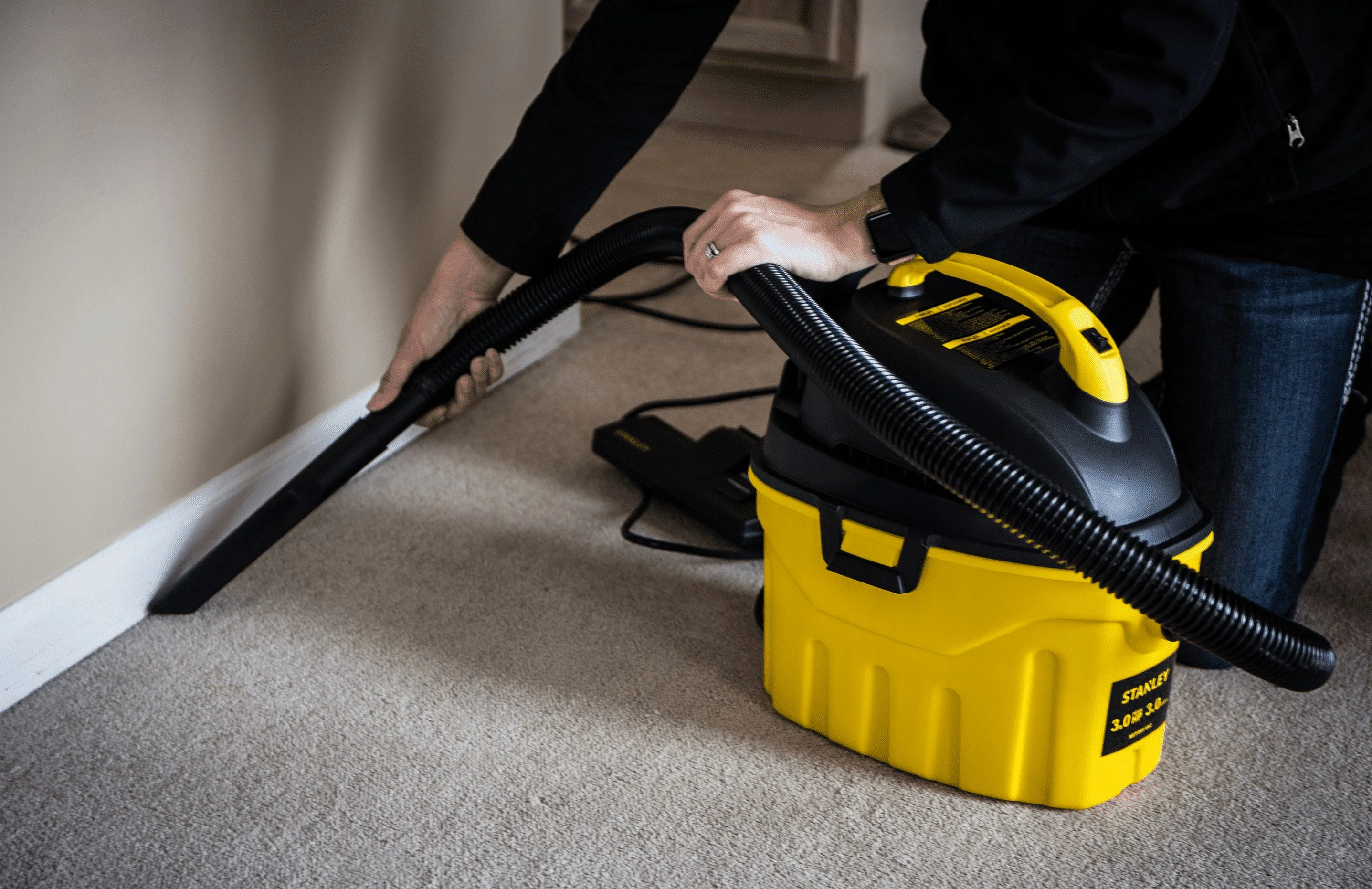 Stanley Black & Decker SL18910P-3 -3 Gallon Wet Dry Vacuum, 3 Peak HP Poly 2 in 1 Vacuum