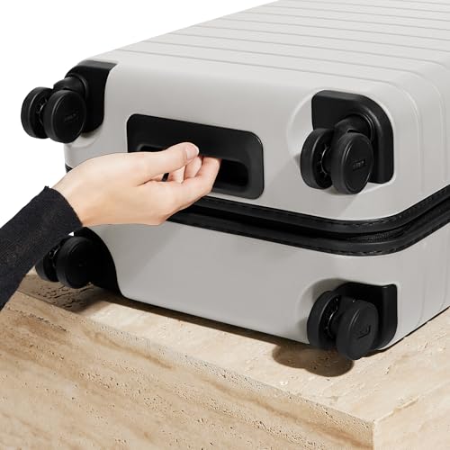 Away Bigger Carry-On Luggage, Lightweight Hardside Large Suitcase with Spinner Wheels, TSA Lock, Airline Approved, Navy Blue