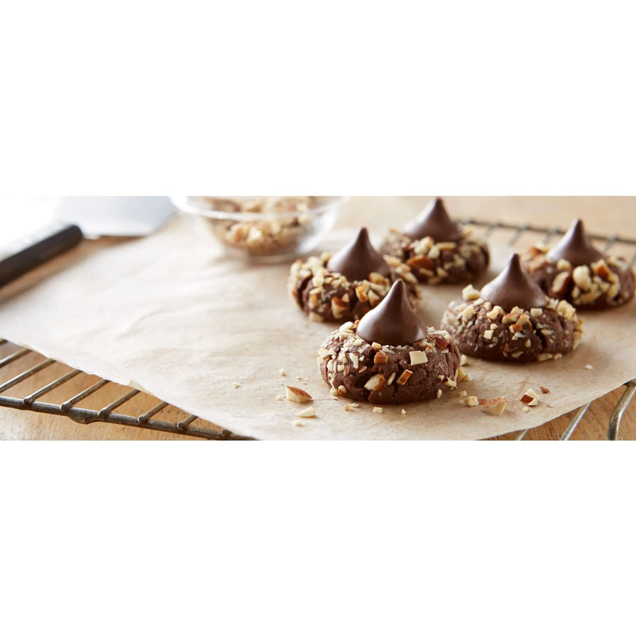 Hershey,S Kisses Milk Chocolate Candy Bulk Bag, 66.7 Oz