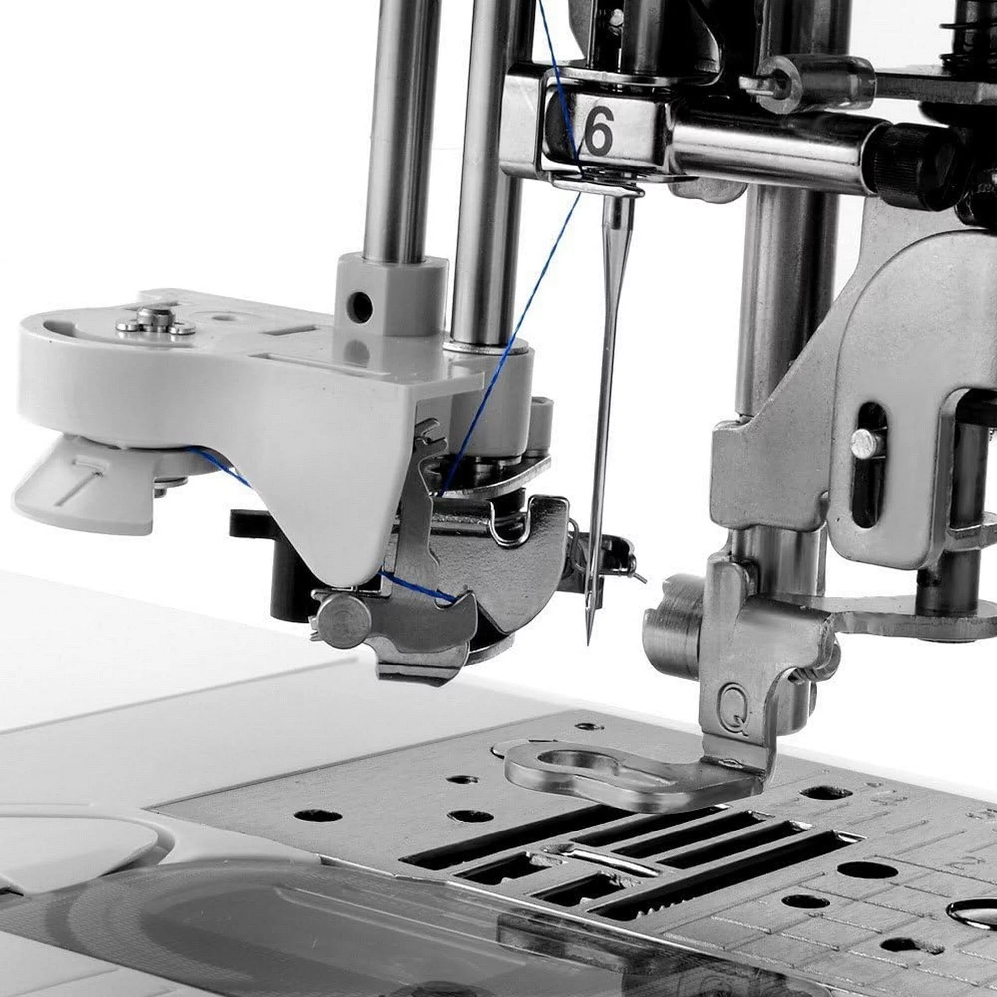 Brother SE2000 Embroidery & Sewing Machine w/ $1,470 Embroidery & Digitizing Bundle