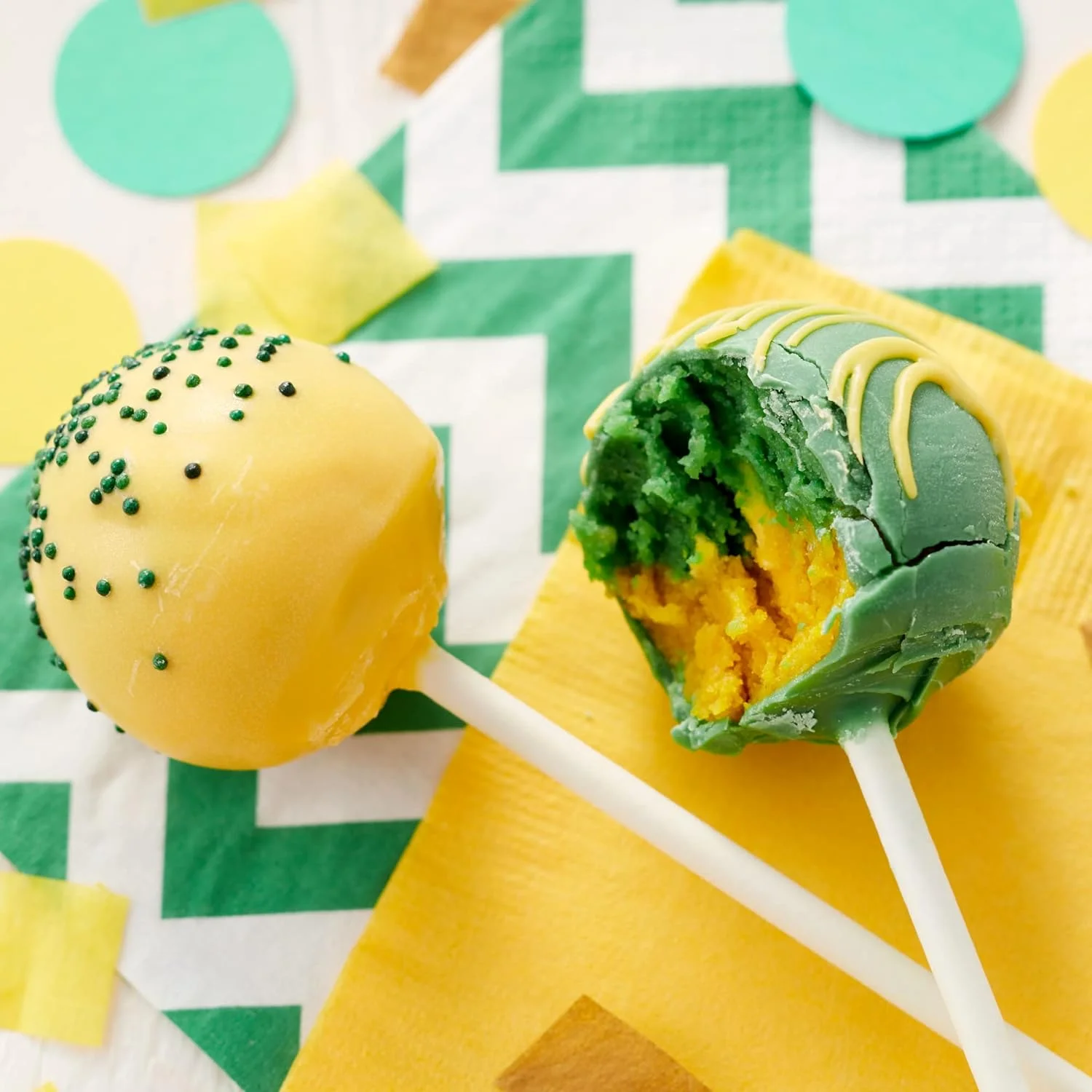 Wilton Dark Green Candy Melts Candy, 12 oz, Pack of 6 Vanilla 12 Ounce (Pack of 6)