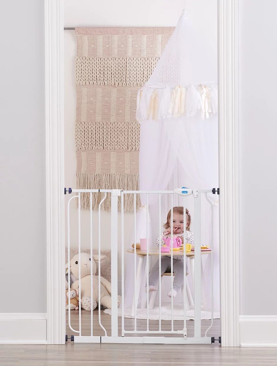 Regalo Easy Step® Extra Tall Walk Thru Baby Gate, Age Group 6 to 24 Months