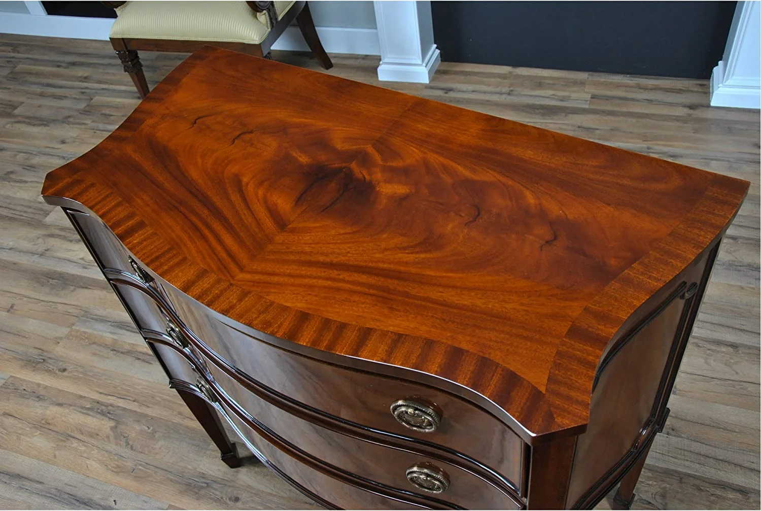 Mahogany Hepplewhite Chest
