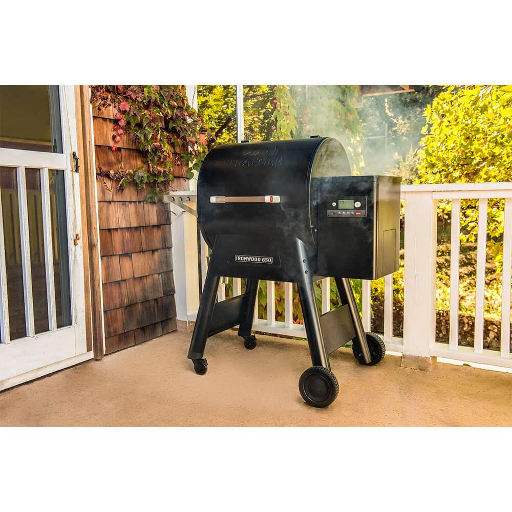 Traeger TFB65BLF Ironwood 650 Pellet Grill