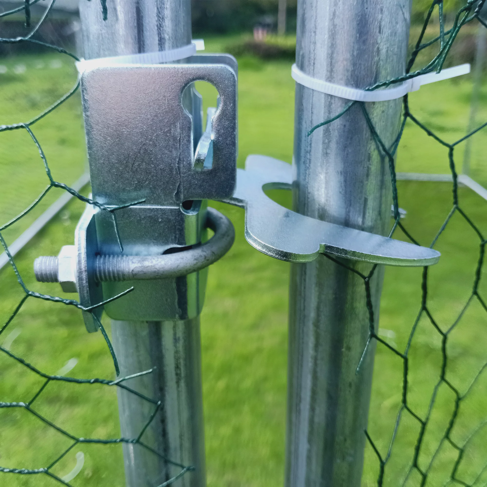 Large Chicken Run Coop 10x26ft Metal Hen House Geeloon Walk-in Poultry Cage W/ Cover