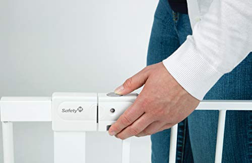 Safety 1st Auto-Close Pressure-Mounted Magnetic Latch Gate