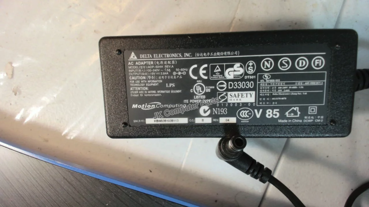 DELTA 19V 2.64A  AC Adapter ADP-50HH ADP-45CB