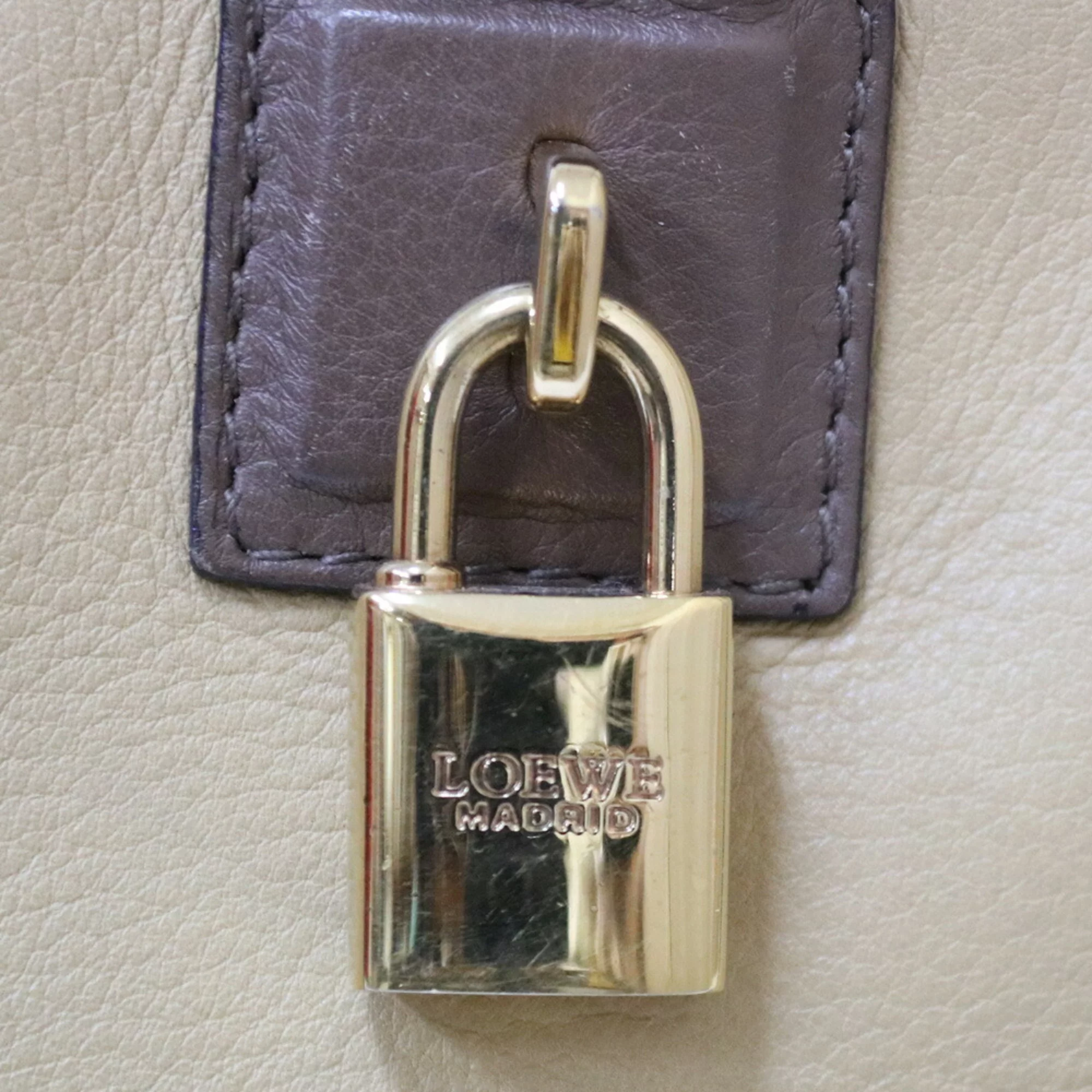 Pre-Owned LOEWE Loewe Handbag Amazona 28 Beige Brown Women's Leather (Good)