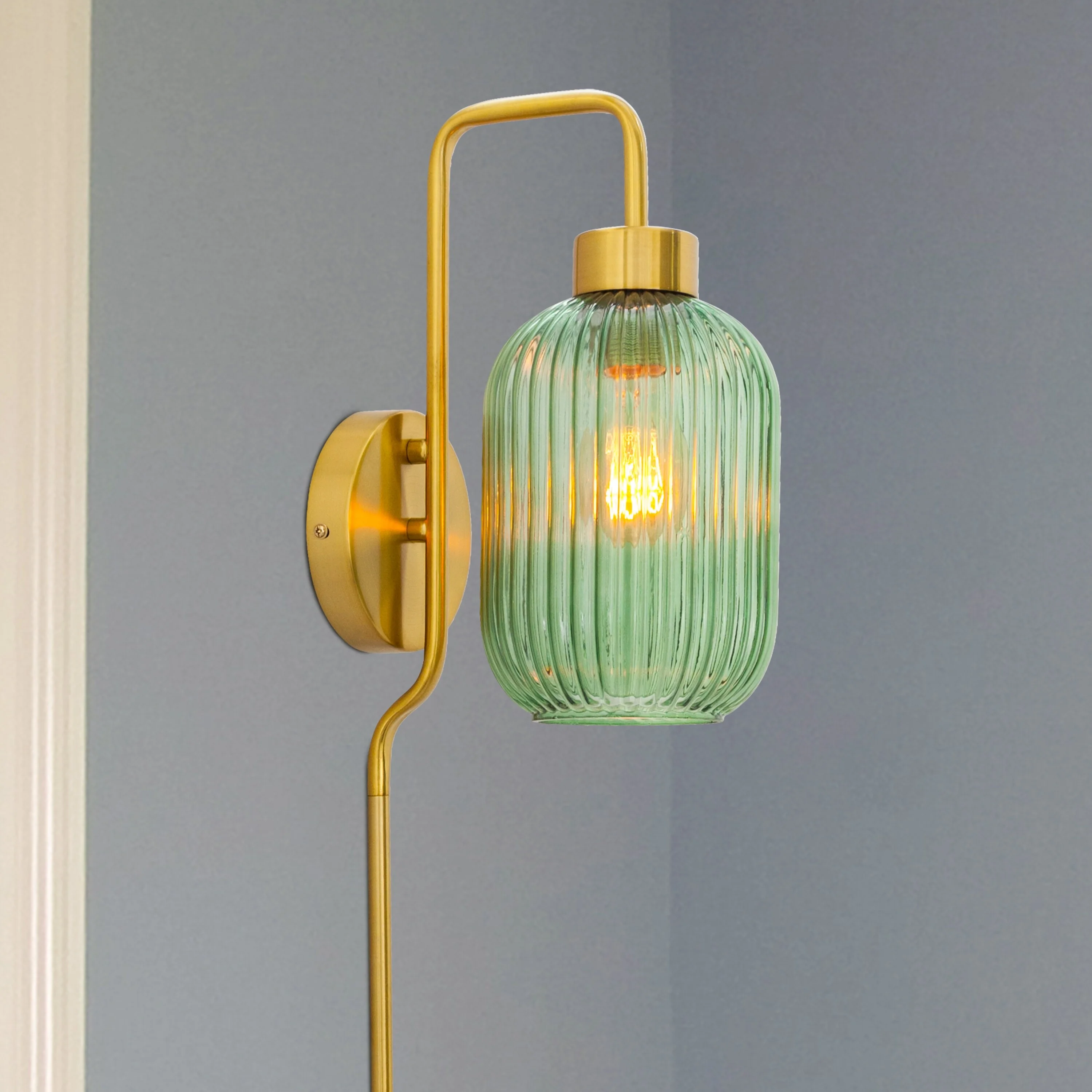 River of Goods Adrienne  Green Glass and Metal Retro Wall Sconce - 5.375