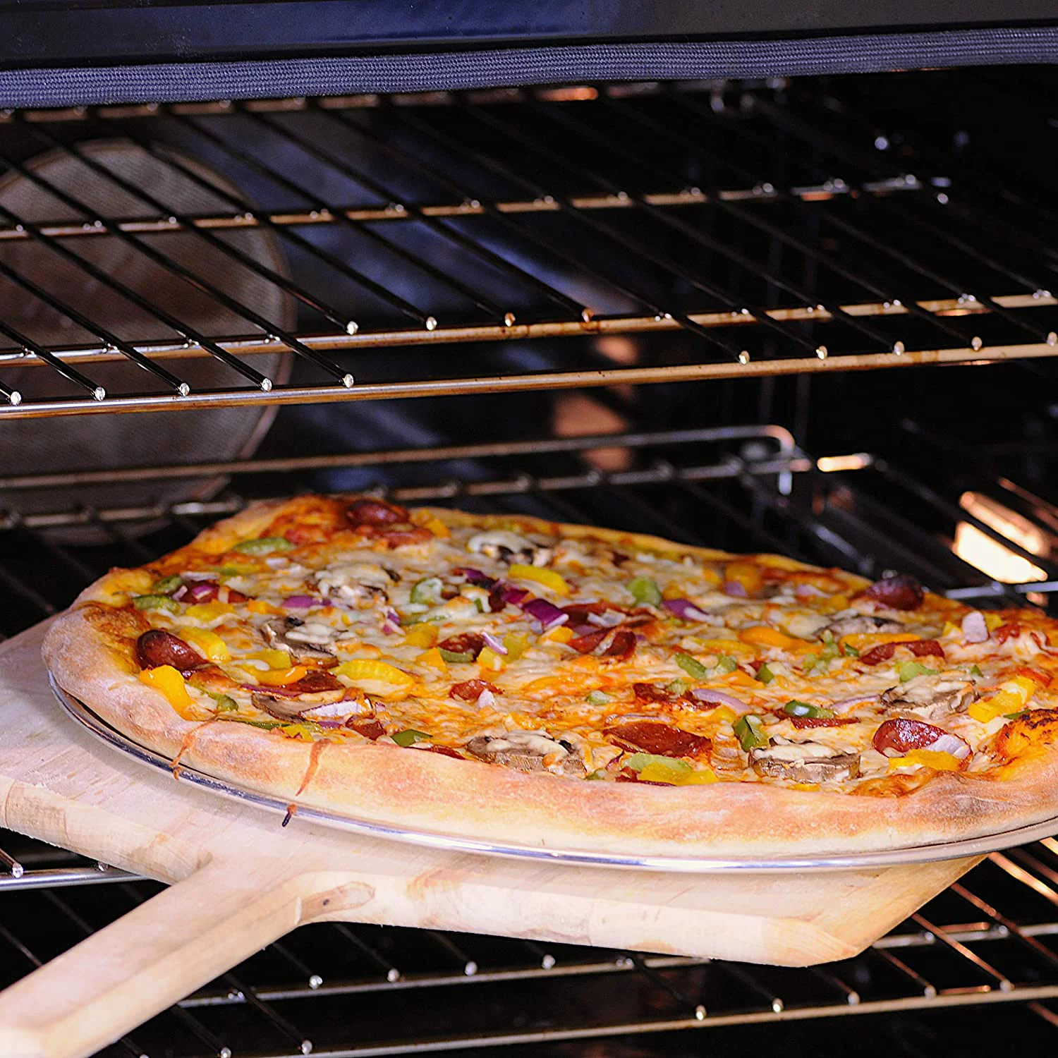 Crown Pizza Pan 10 inch, 2 Pack, Sturdy, Rust Free, Pure Aluminum, Made in Canada