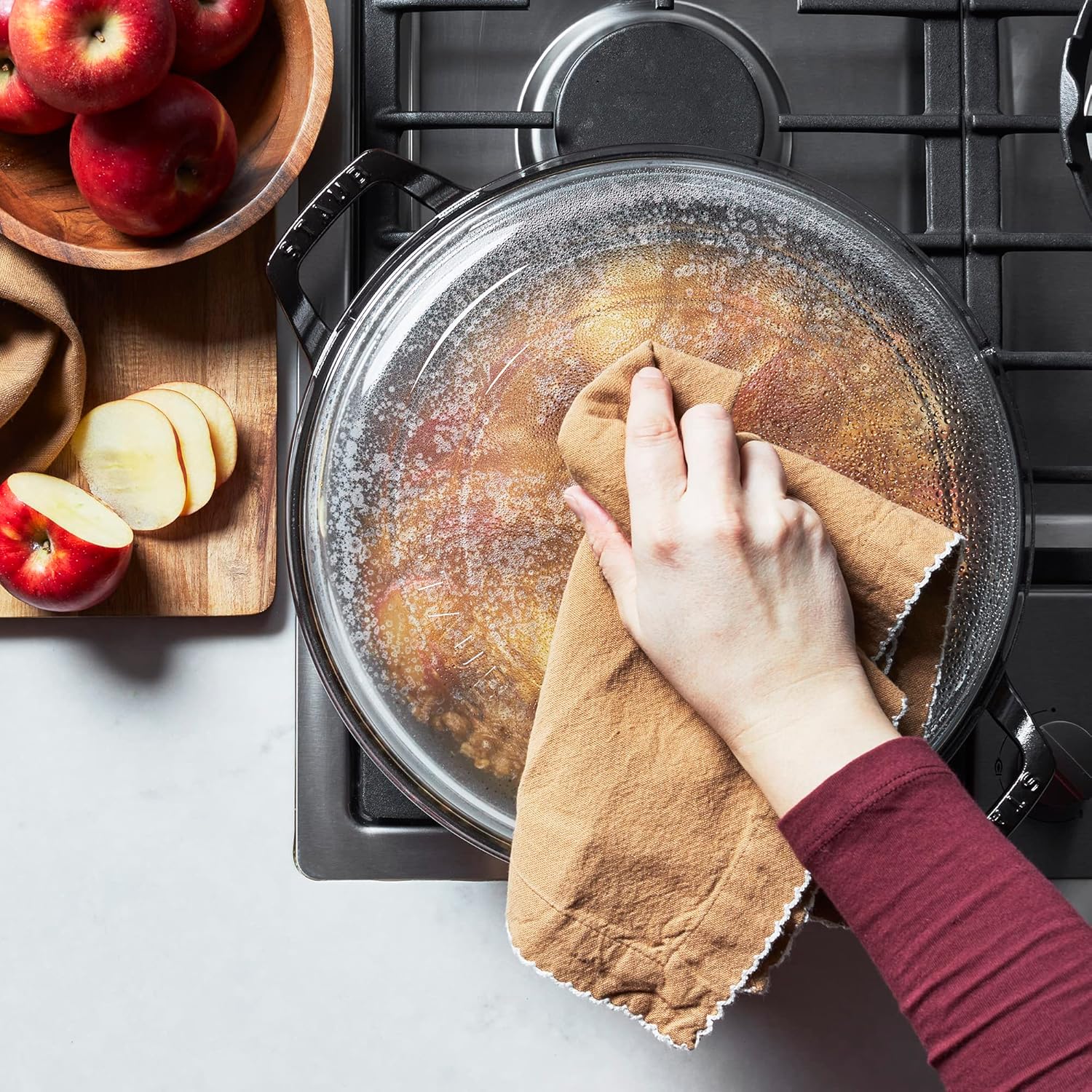 Staub Cast Iron 3.5-qt Braiser with Glass Lid - Grenadine