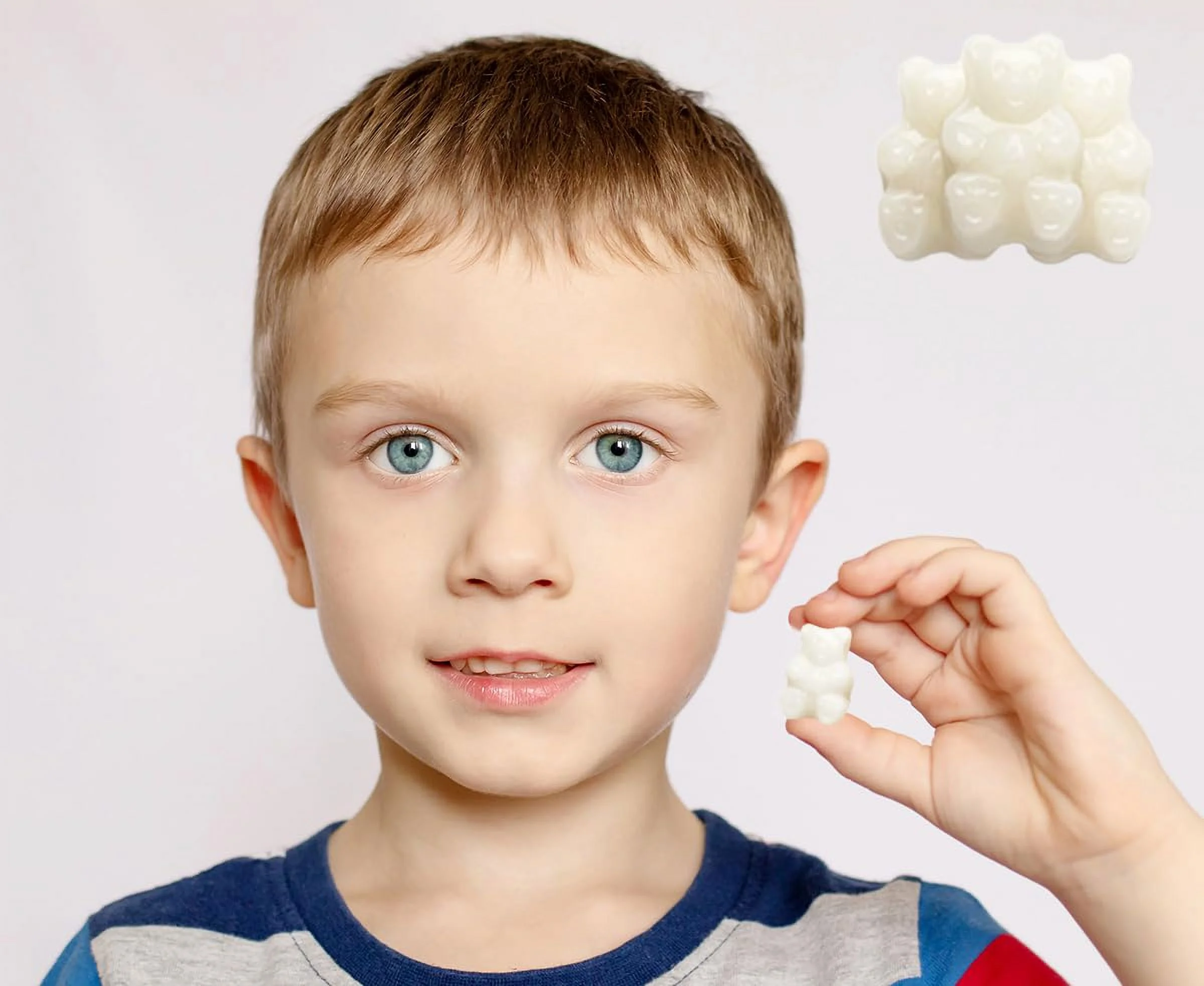 White Strawberry Banana Gummi Bears Candy, Fruit Flavors Gummies, Allergy Friendly, Non-Gmo, No Artificial Sweeteners Gummy (1 Pound Bag)