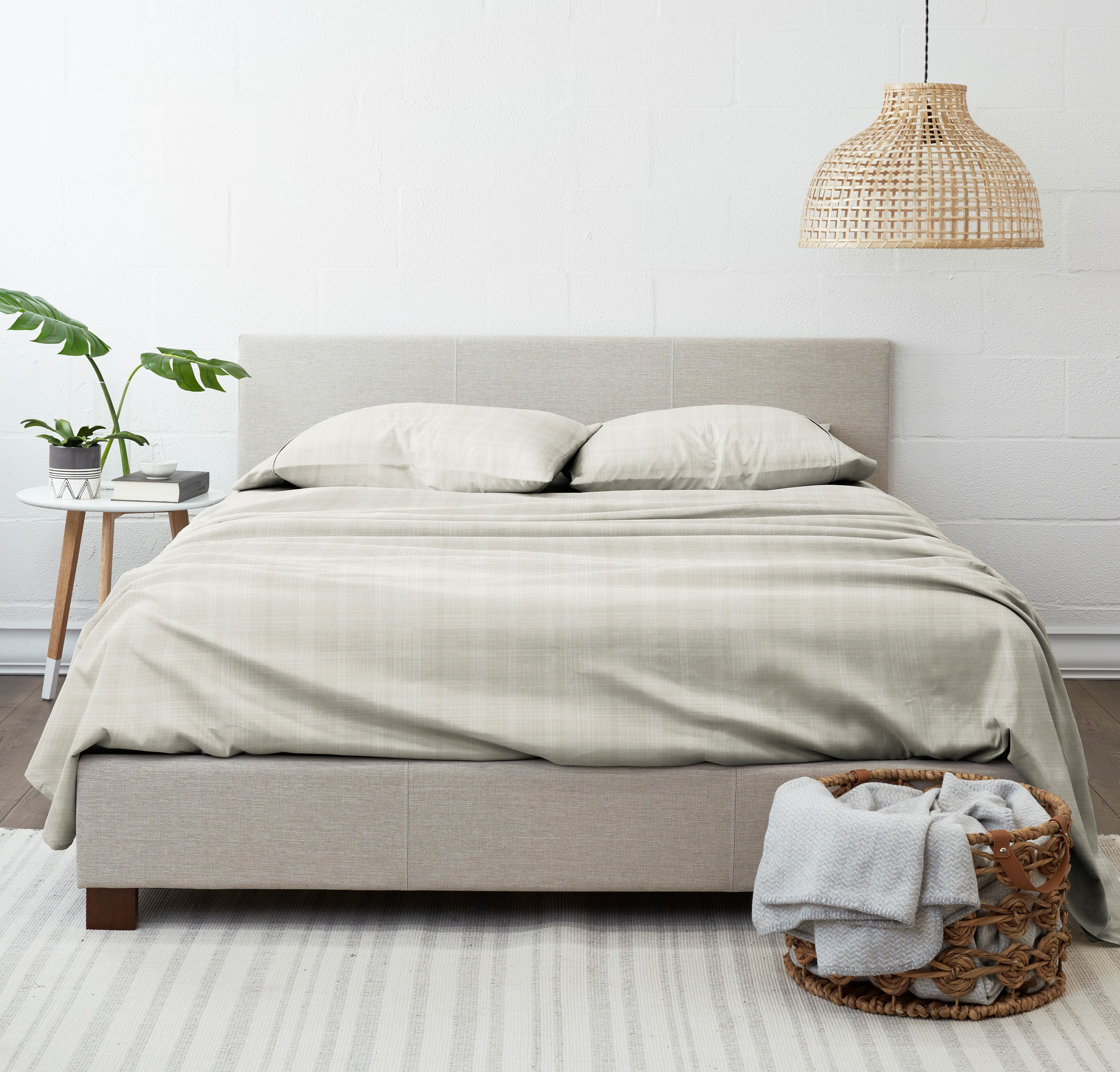 Noble Linens 4 Piece Pattern Microfiber Bed Sheets Set, Ray Thatch, California King