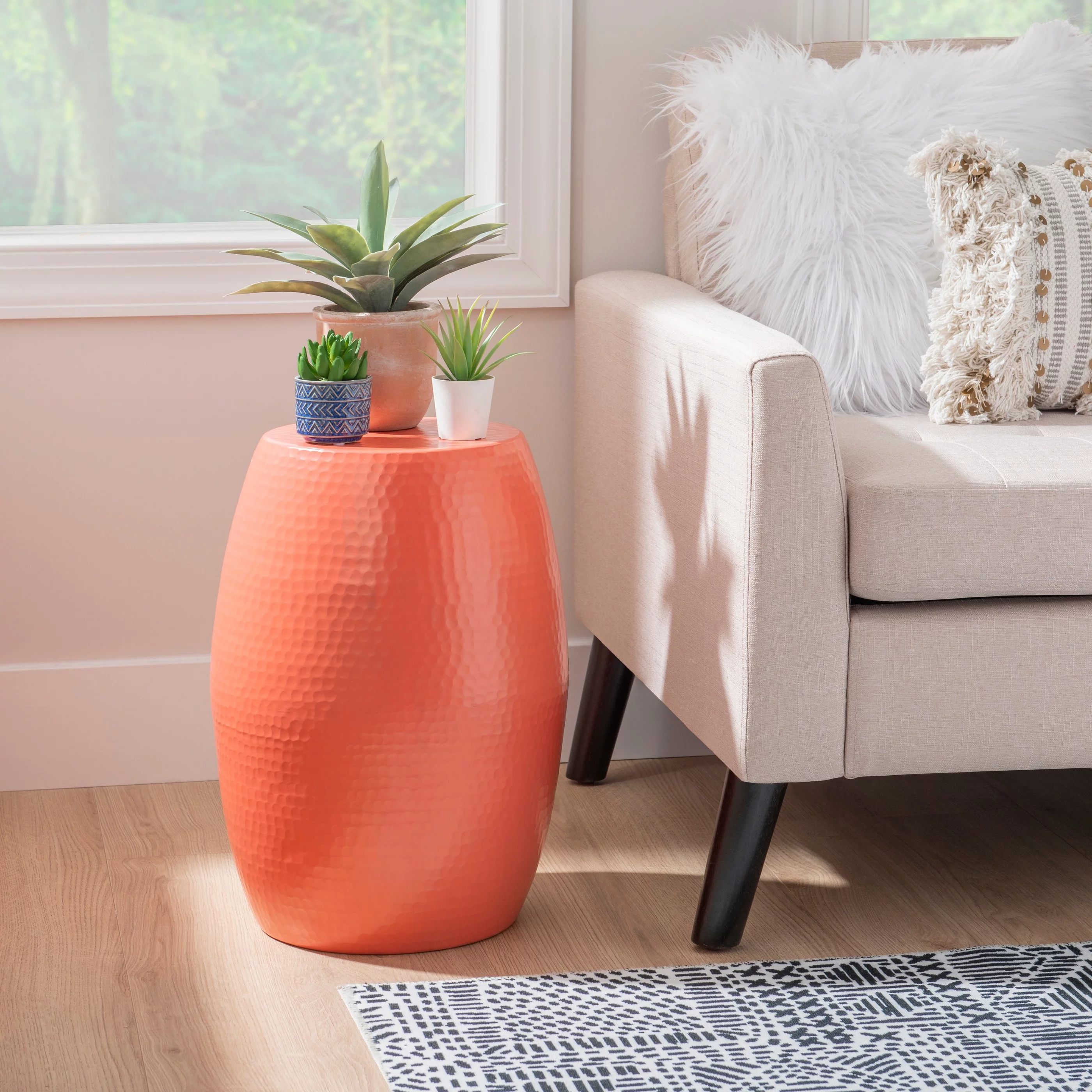 Powell Shelbie Round Textured Metal Indoor Accent Side Table, 19