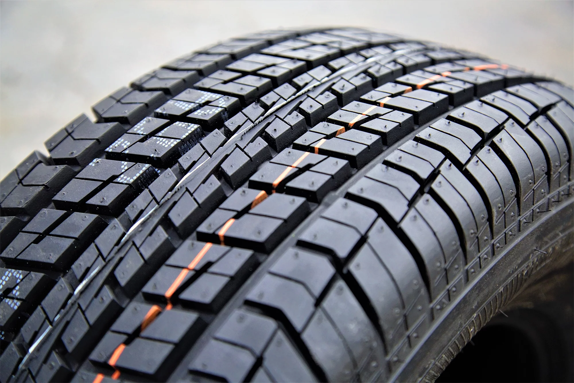 Firestone Firehawk Indy 500 275/60R15 107S SL AS All Season A/S Tire