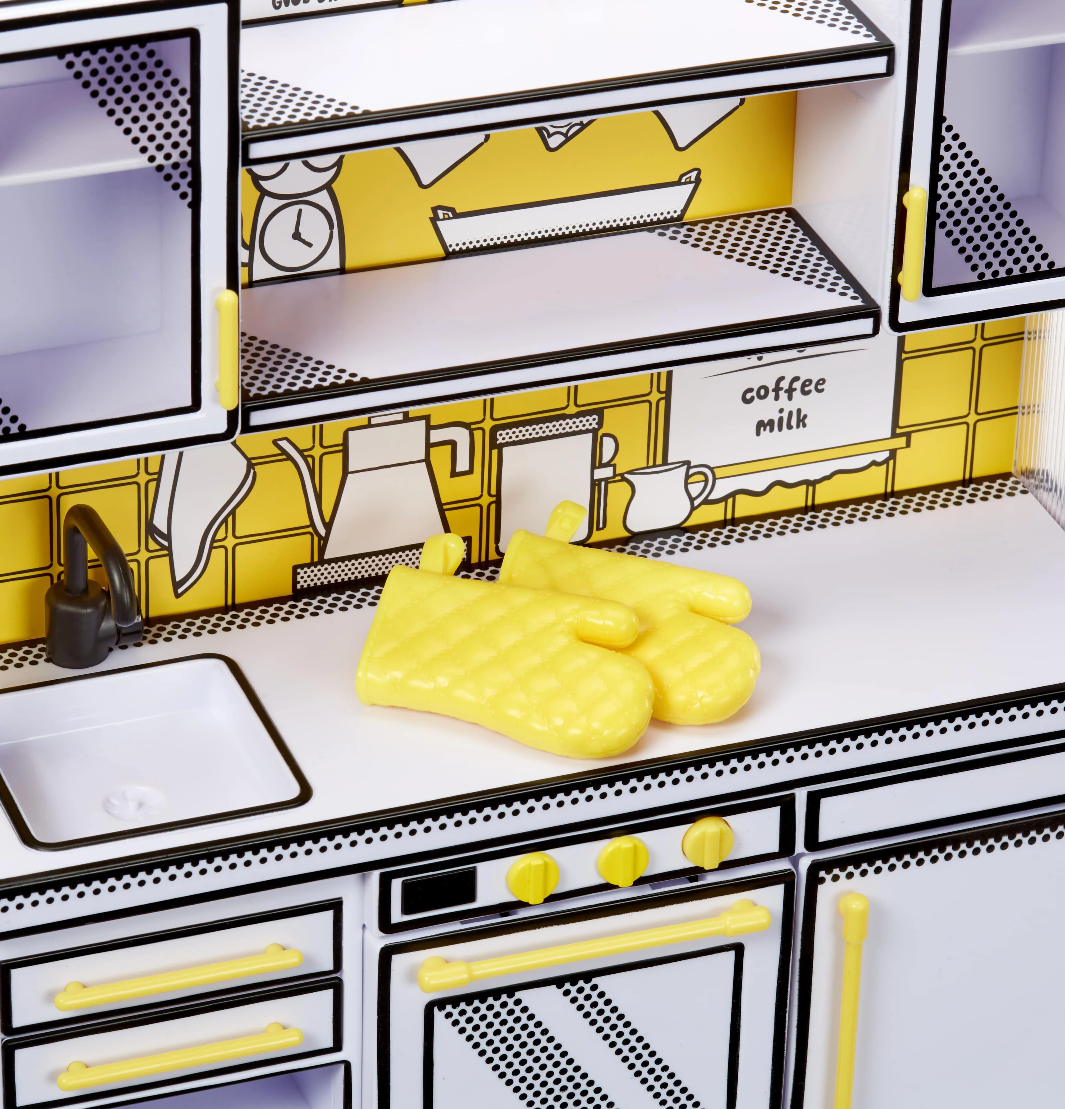 Make It Mini Kitchen MGA's Miniverse, Kitchen Playset, w/ UV Light, Collectibles, DIY, Resin Play, Exclusive, Mystery Recipe, Mini Oven Mitts, NOT EDIBLE, 8+