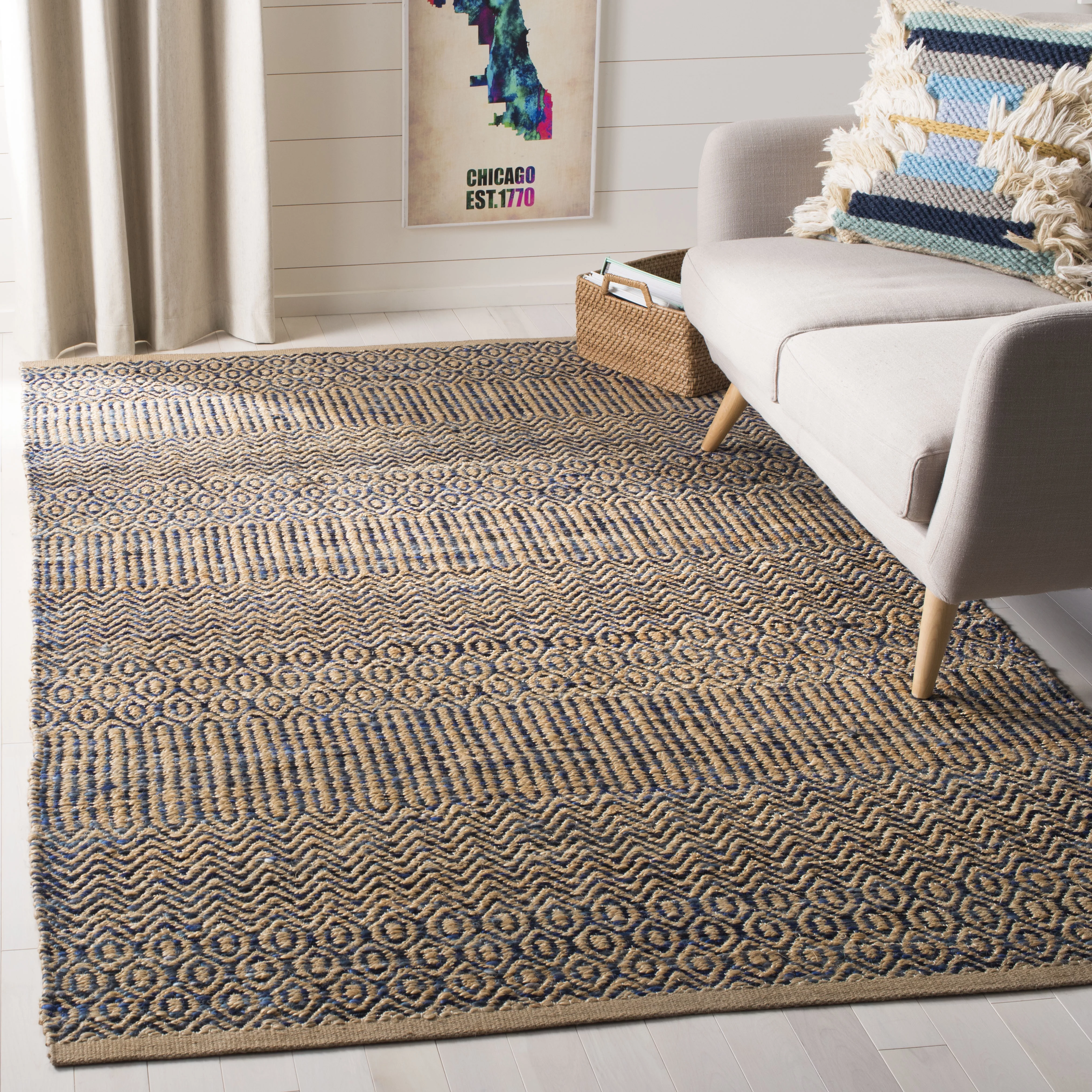 SAFAVIEH Cape Cod Susan Abstract Geometric Area Rug, 6' x 9', Navy/Natural