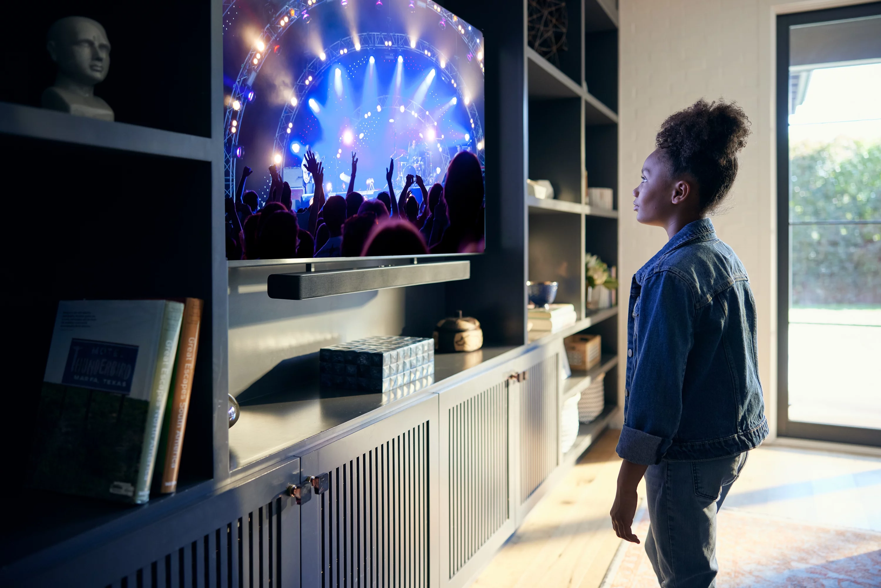 VIZIO M-Series 2.1 Premium Sound Bar with Dolby Atmos, DTS:X, Wireless Subwoofer M215a-J6