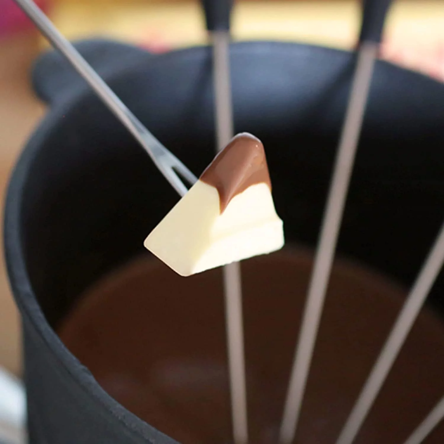 TOBLERONE: Swiss White Chocolate Bar: 12 Count