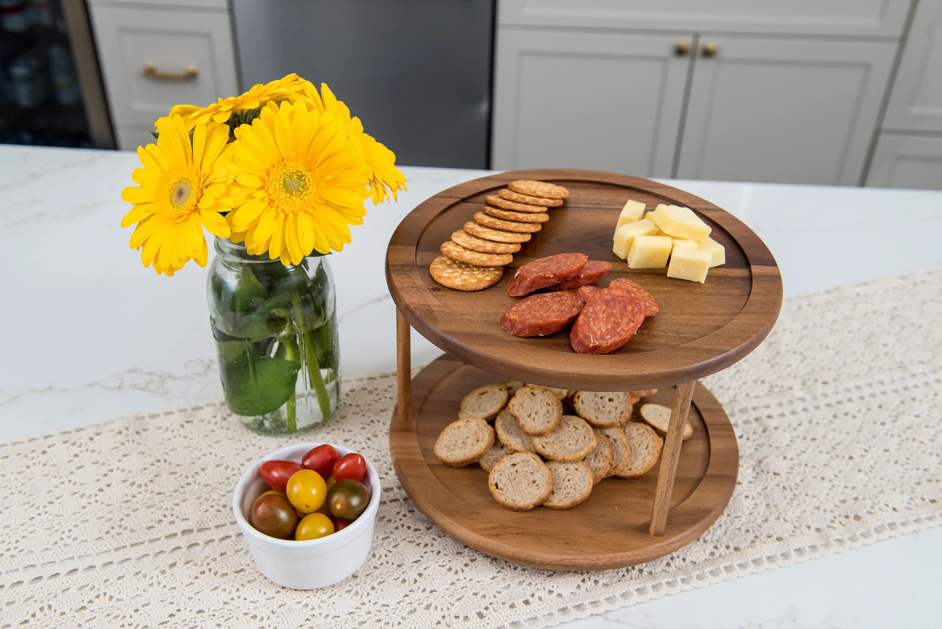 Lipper International Acacia Durable Turn Table, 10