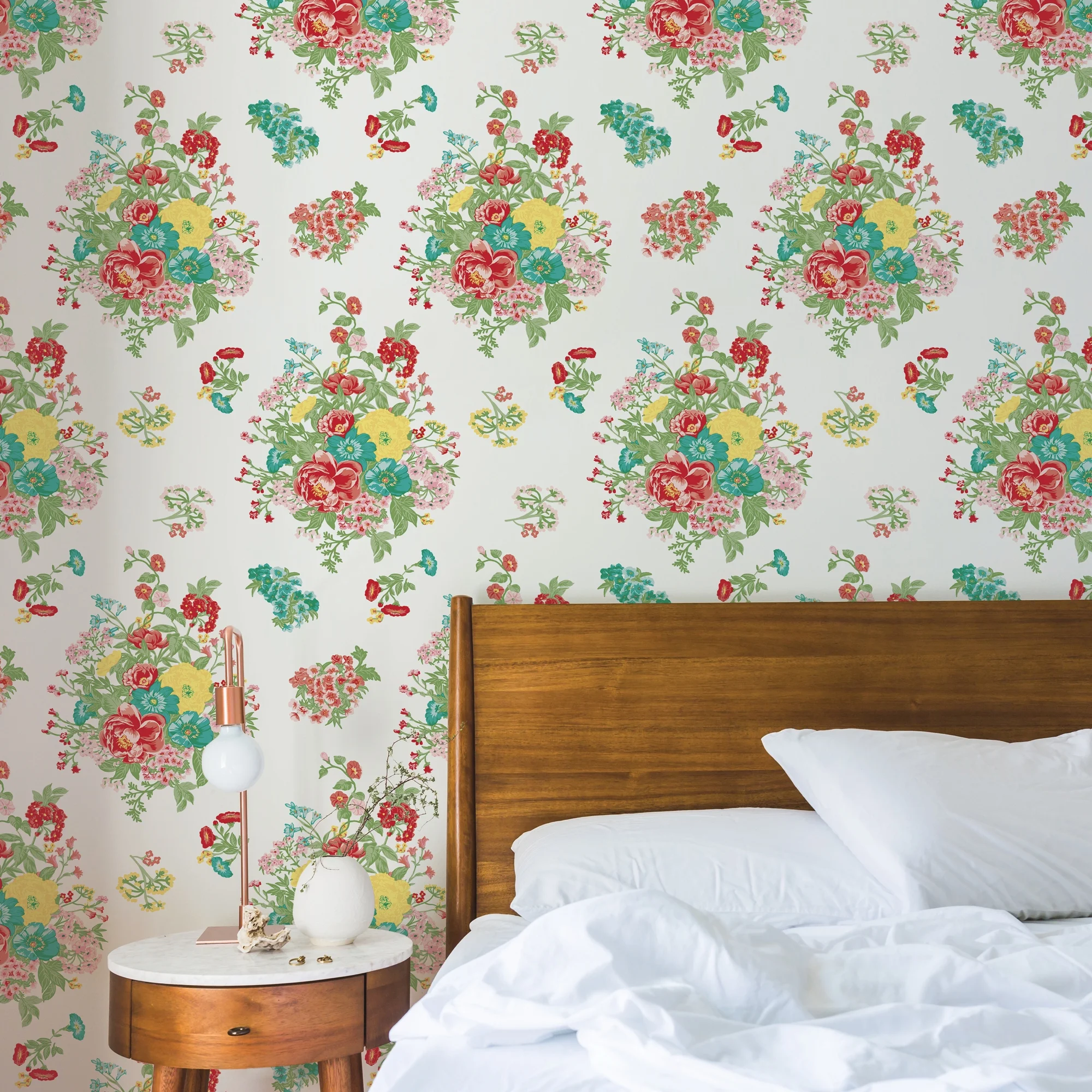 The Pioneer Woman White Fancy Flourish Floral Peel and Stick Wallpaper, 20.5
