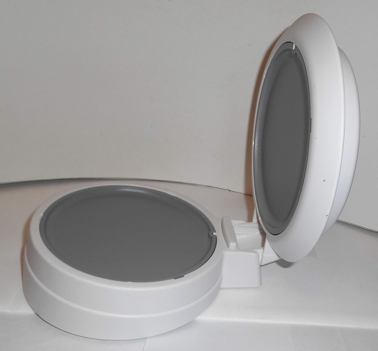 The Pampered Chef Close & Cut