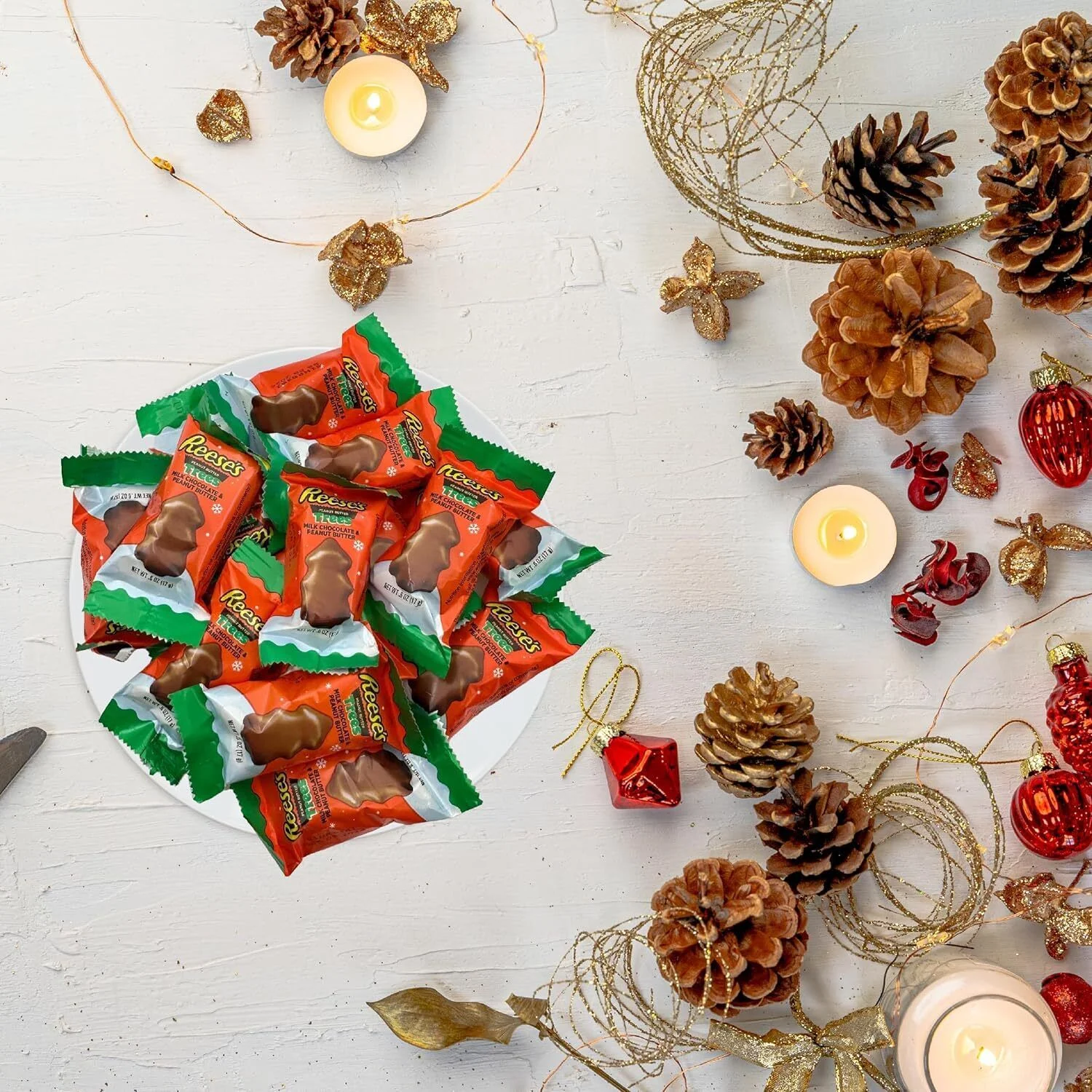 2Lbs Reese's Milk Chocolate Peanut Butter Trees Christmas Candy, 2 Pounds