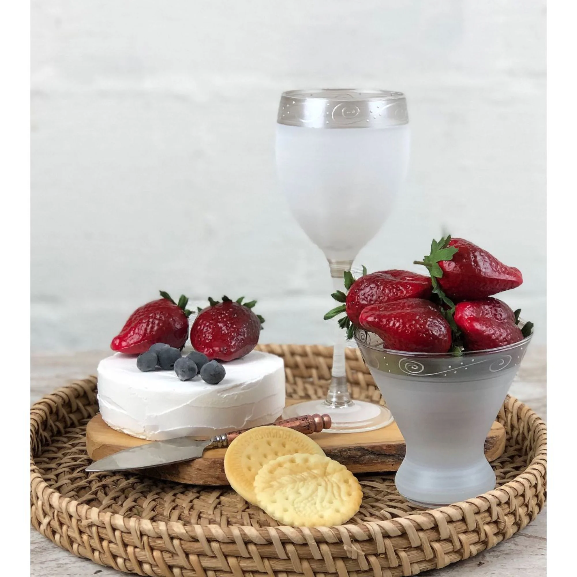 Crafted Creations Set of 2 Silver Swirls and Dots Hand Painted Cosmopolitan Wine Glasses 4