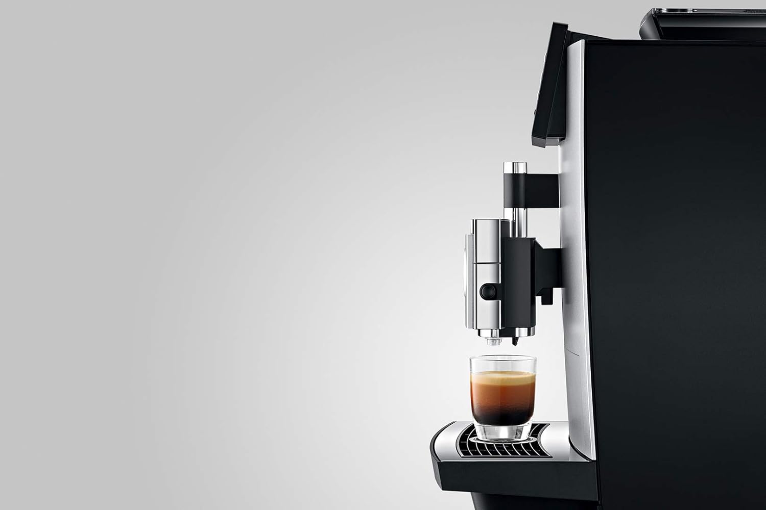 Jura X8 Platinum Automatic Espresso & Cappuccino Machine with Touch Screen