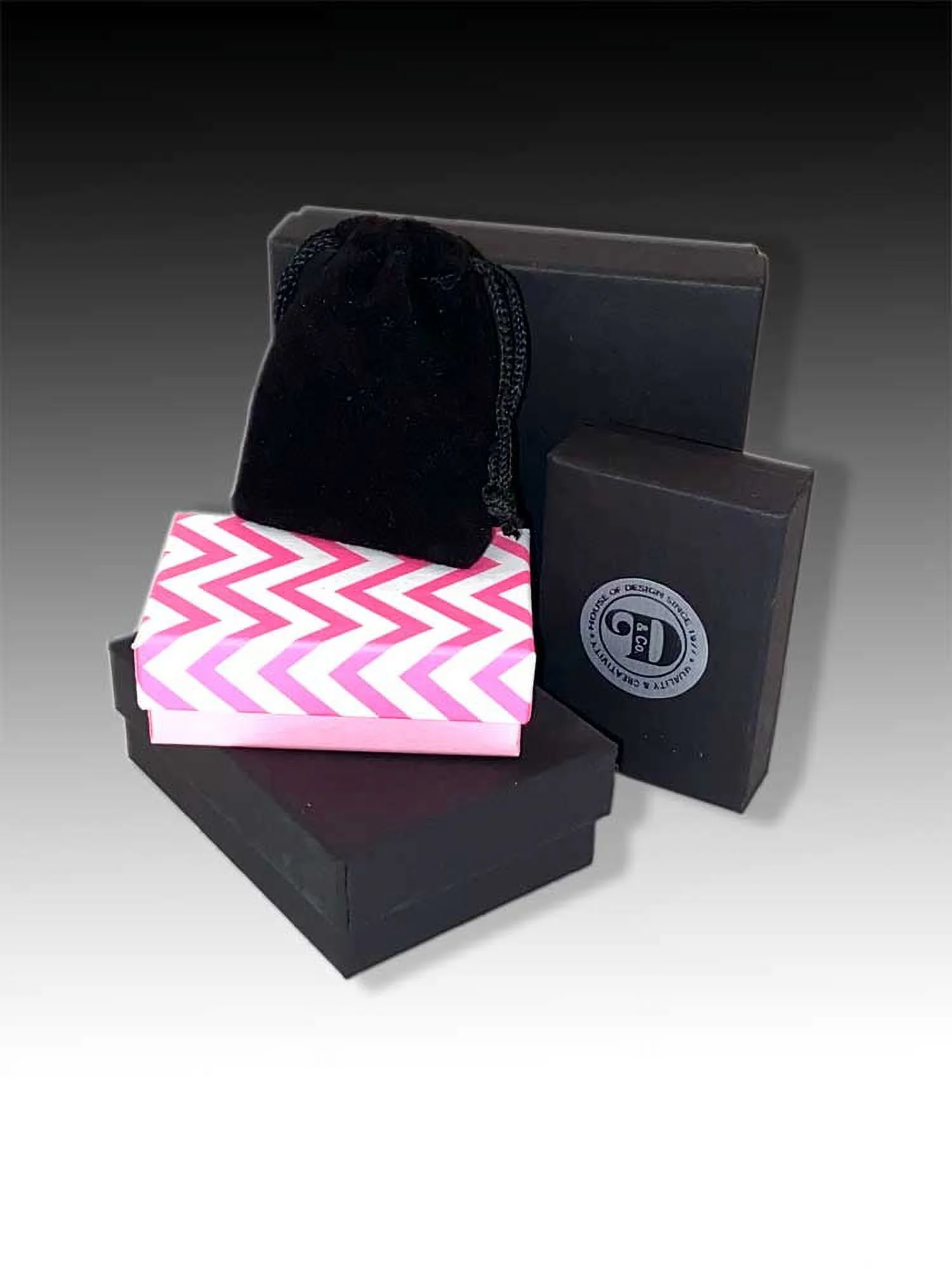 Delight Jewelry Silvertone Wonder Woman Gold-tone Rose Link Chain Bracelet, 6.25