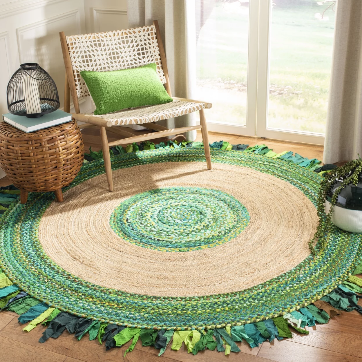 SAFAVIEH Cape Cod Susan Braided with Fringe Area Rug, 5' x 5' Round, Green/Natural