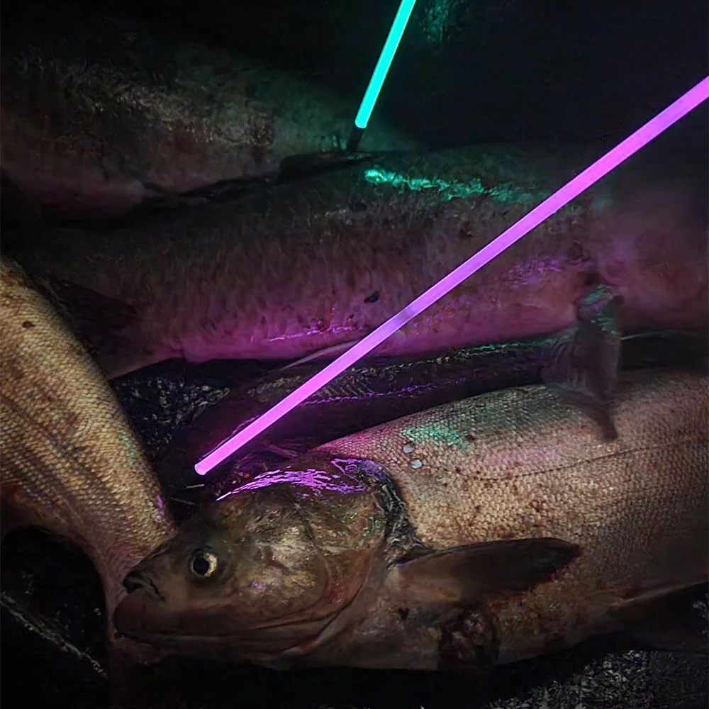 Muzzy Bowfishing Sabre Lighted Bowfishing Arrow w/ Cross Hole Drill Nock Install