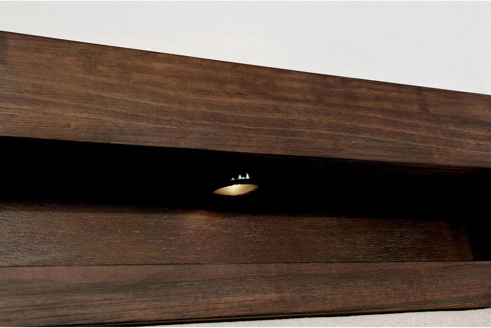 Transitional Dark Oak Solid Wood King Bedroom Set 5pcs FOA CM7365A Tywyn