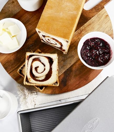 USA Pan Bakeware Pullman Loaf Pan with Cover, 13 x 4 inch, Nonstick & Quick Release Coating, Made in the USA from Aluminized Steel