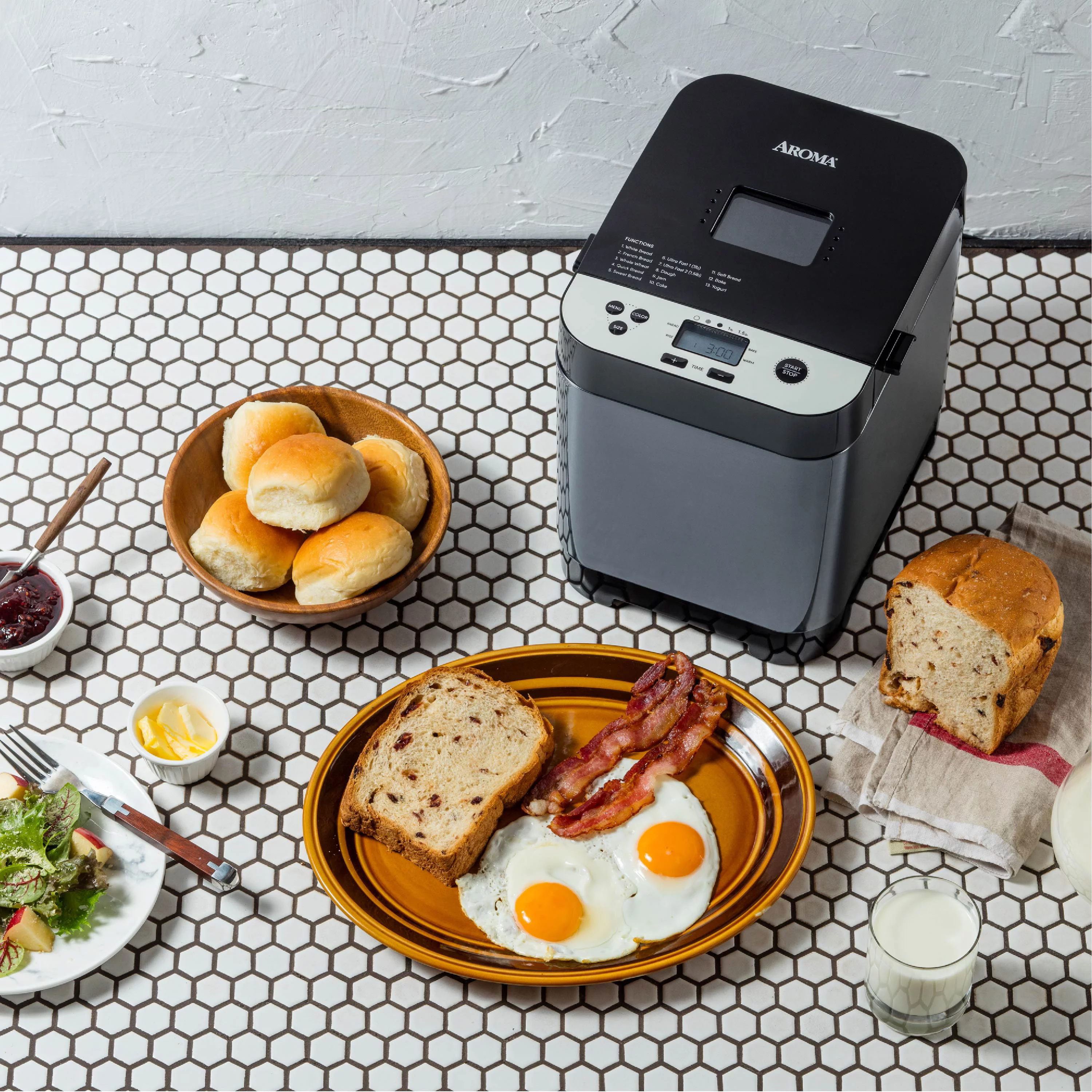 Aroma 1.5L Bread Maker