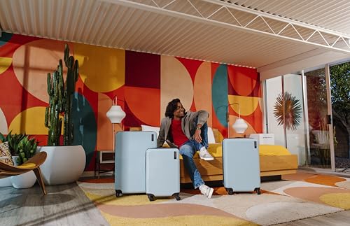 American Tourister Stratum XLT Expandable Hardside Luggage with Spinner Wheels, Jet Black, Carry-On 21-Inch