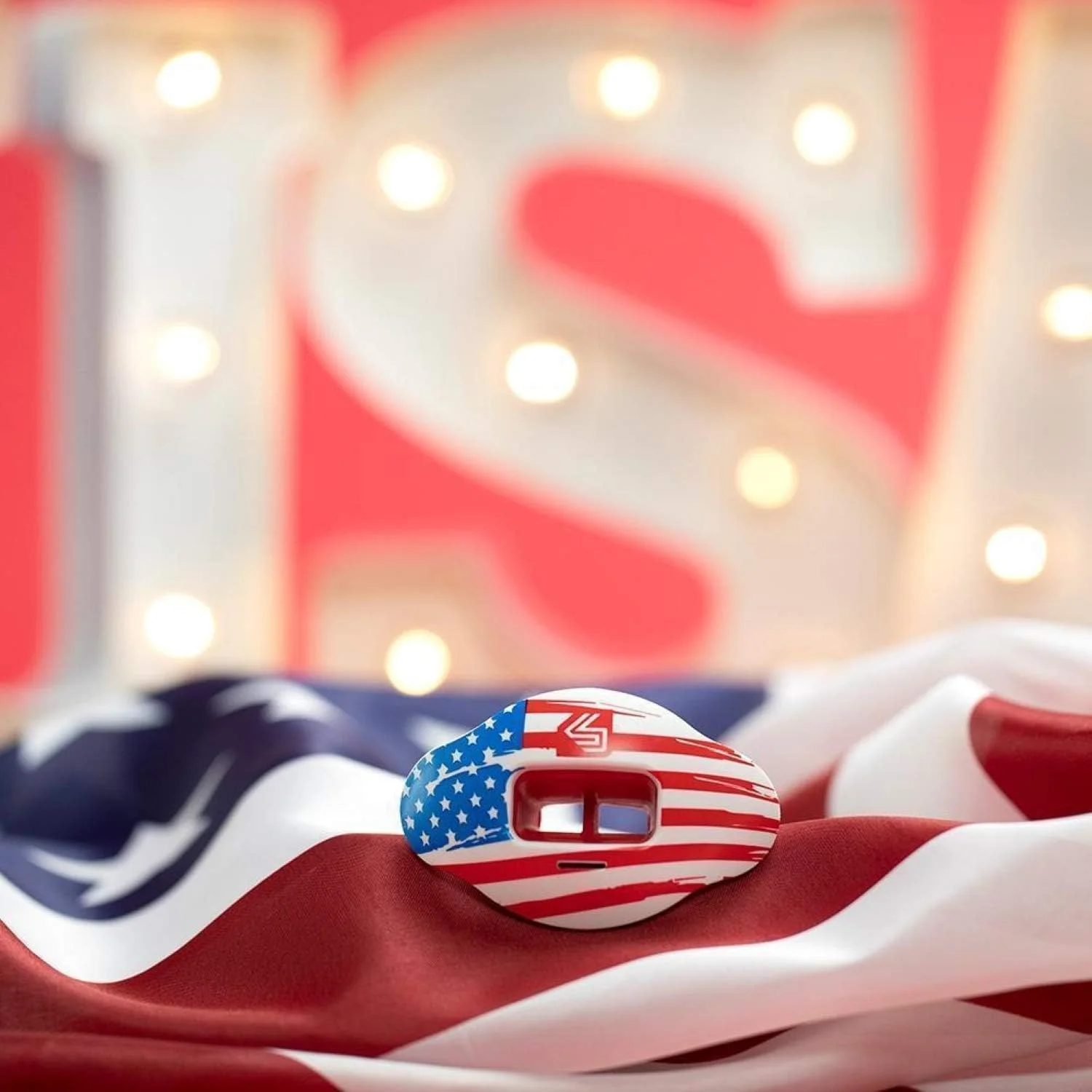 Shock Doctor Max Airflow Lip Guard / Mouth Guard. Football Mouthguard 3300. For Kids / Youth and Adults. Breathable Wide Opening Mouthpiece. Helmet Strap Included