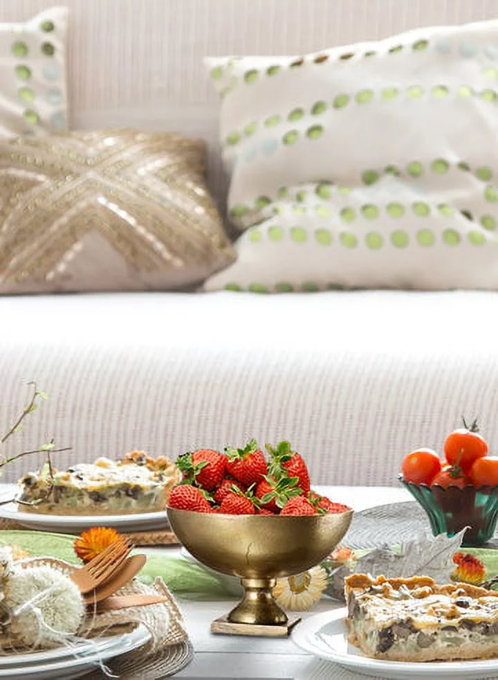 Serene Spaces Living Antique Brass Pedestal Bowl, 10