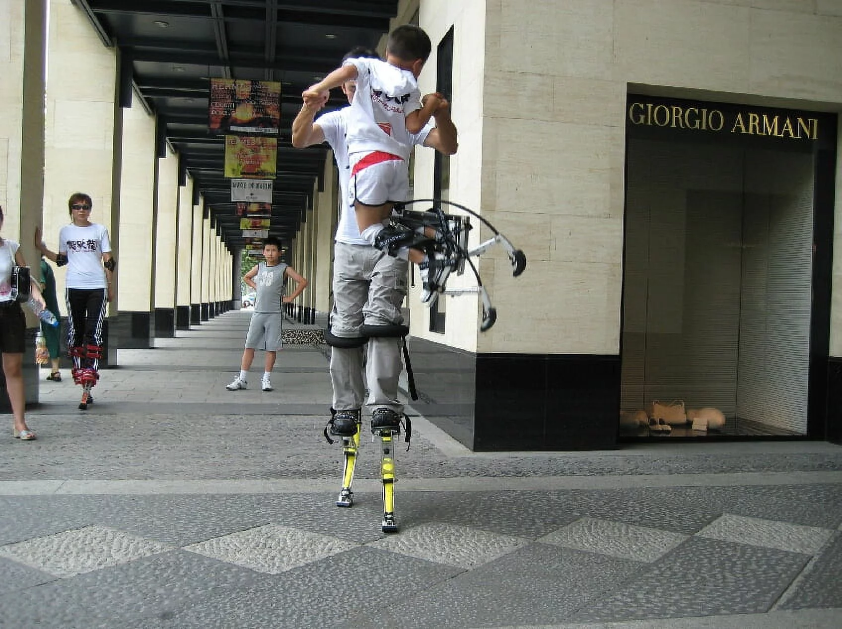 Kids/Child Youth Kangaroo Shoes Jumping Stilts Fitness Exercise (66-110lbs/30~50KG) Black