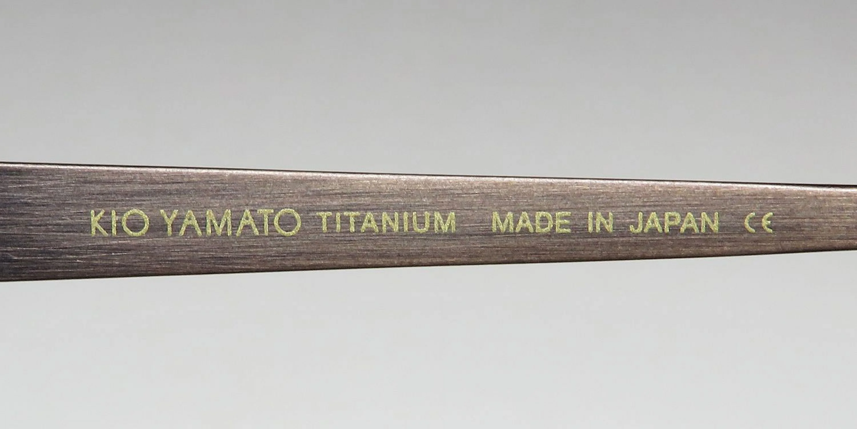 KIO YAMATO KT-406U TITANIUM HALF-RIM ELEGANT EXCLUSIVE EYEGLASS FRAME/GLASSES