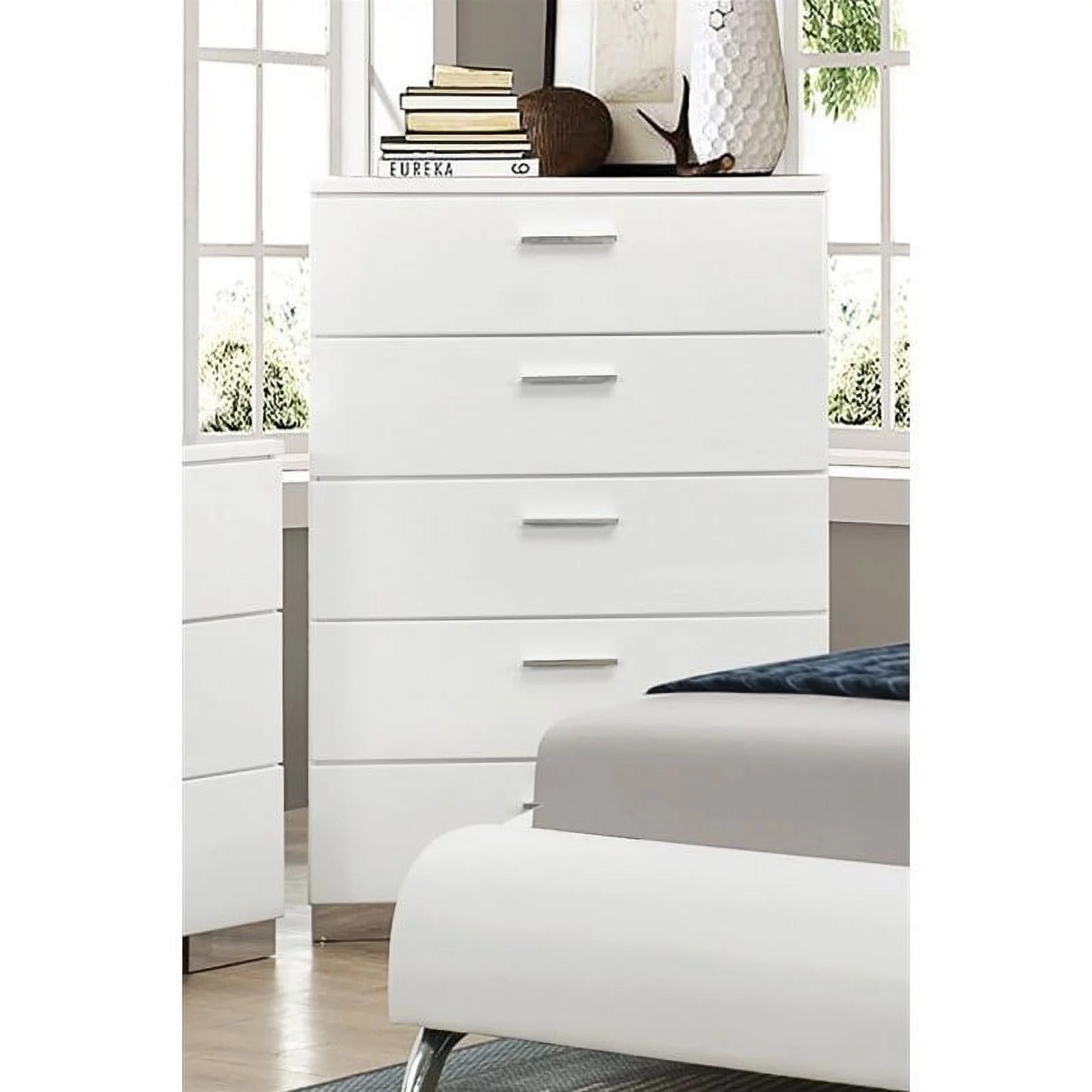 Coaster Felicity 2PC Simple Chest and 2 Drawer Nightstand in White