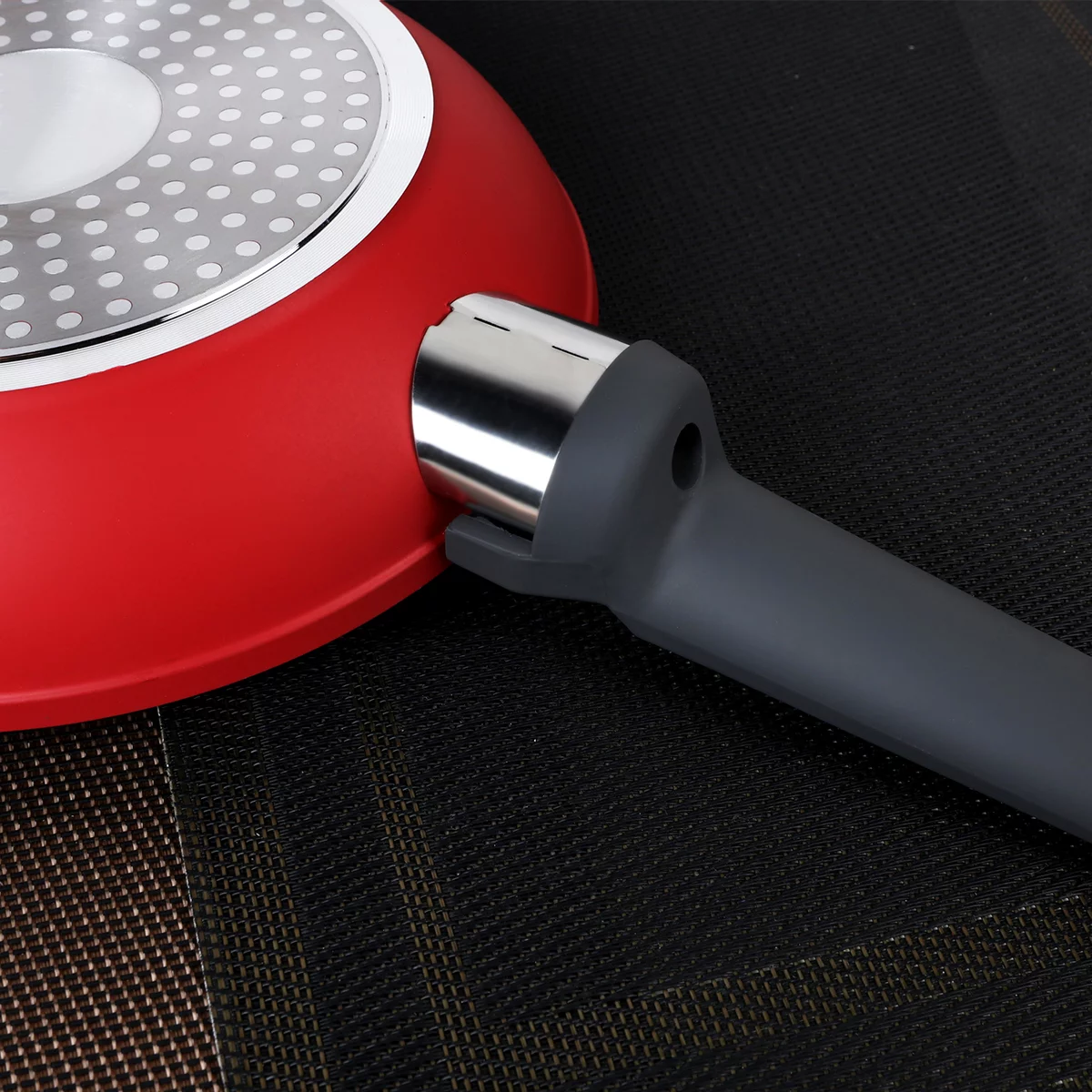 High Grade frying Pans, Moxinox Red 9.5 Inch Non-Stick frying Pans, 1.05 KG